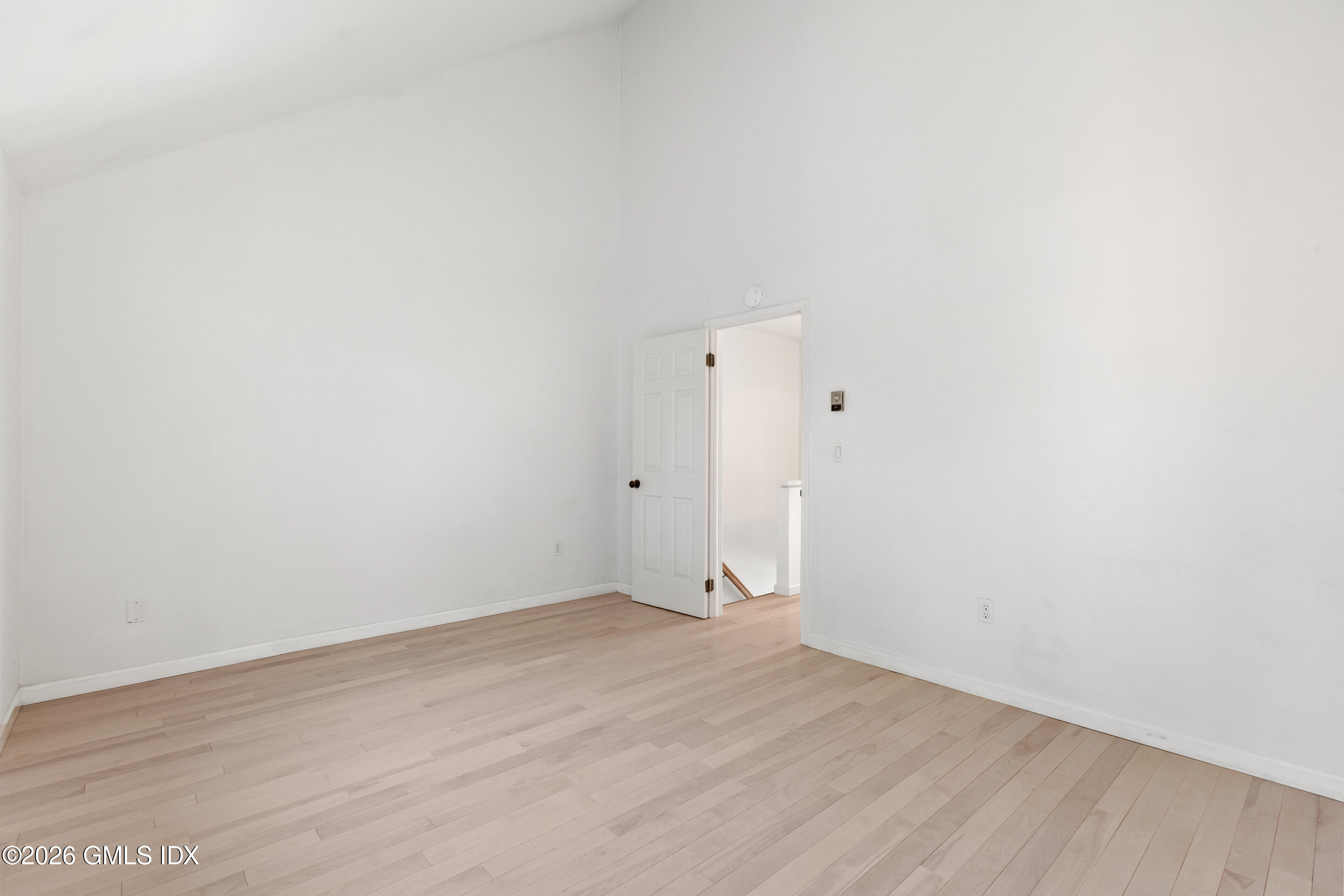 15 River Road 205