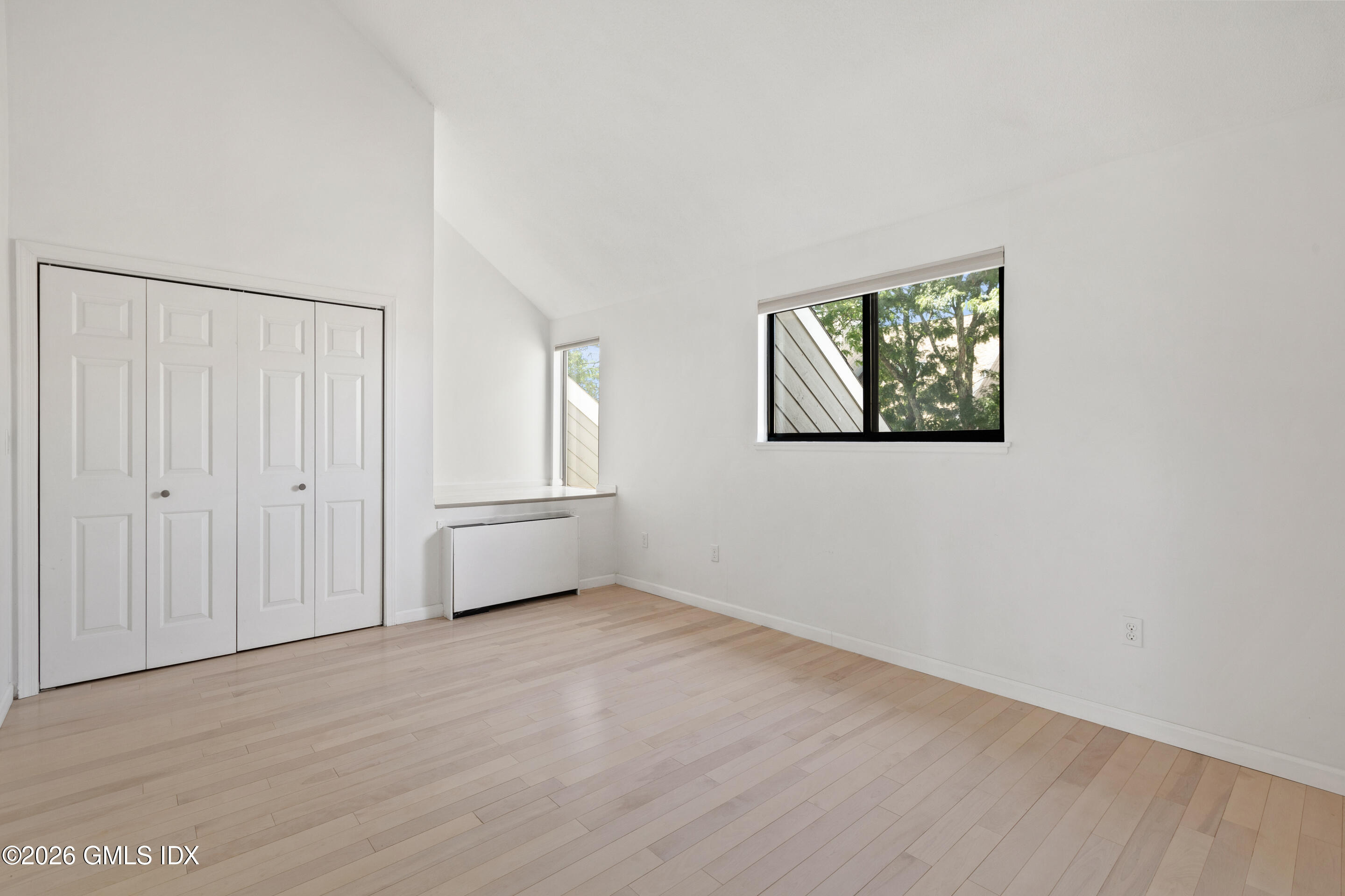 15 River Road 205