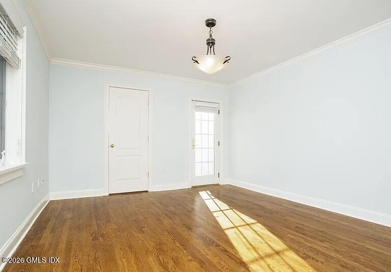 80 E Putnam Avenue