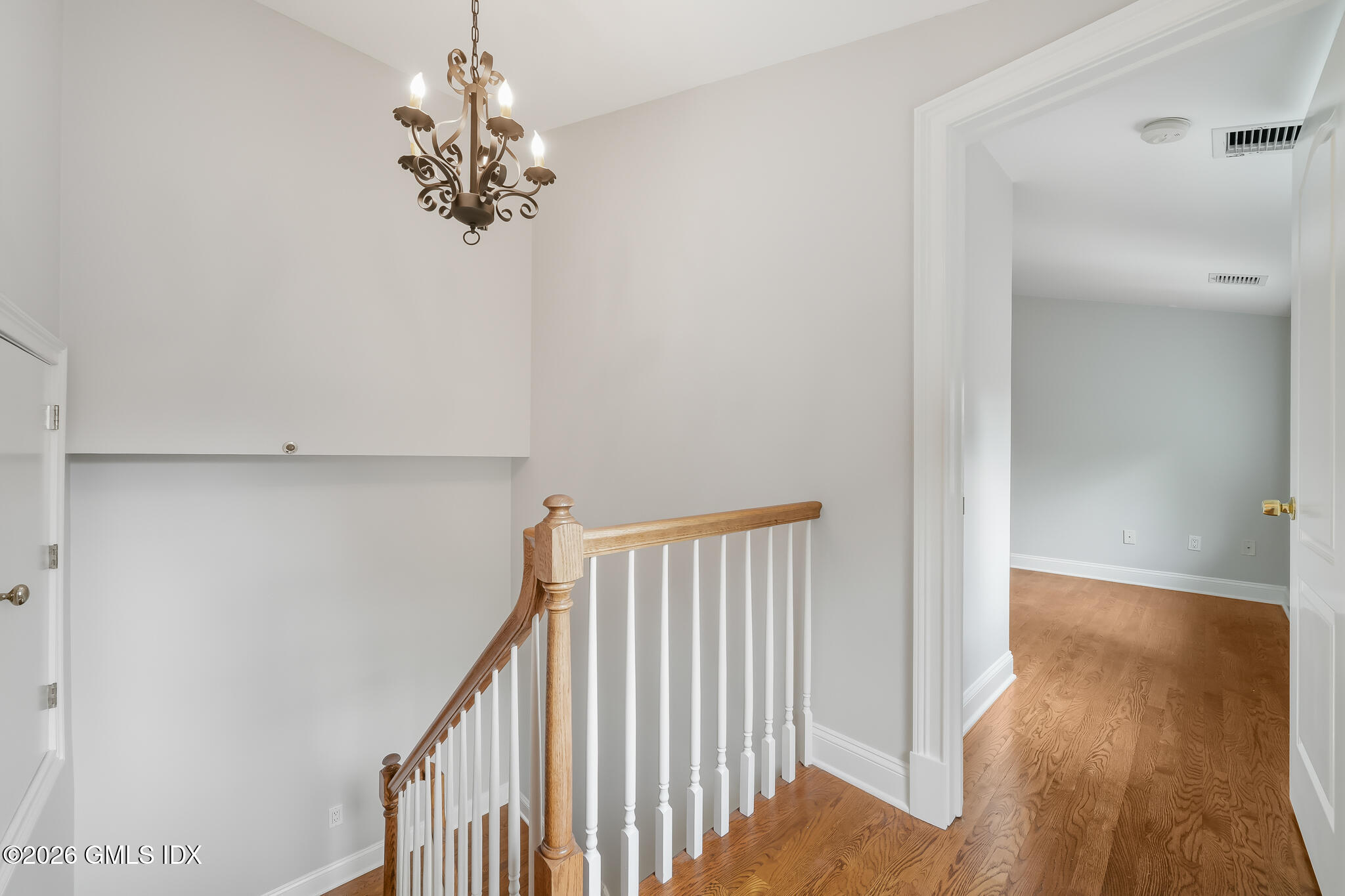 80 E Putnam Avenue