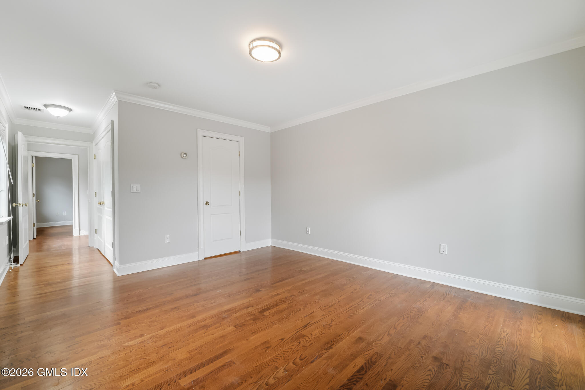 80 E Putnam Avenue