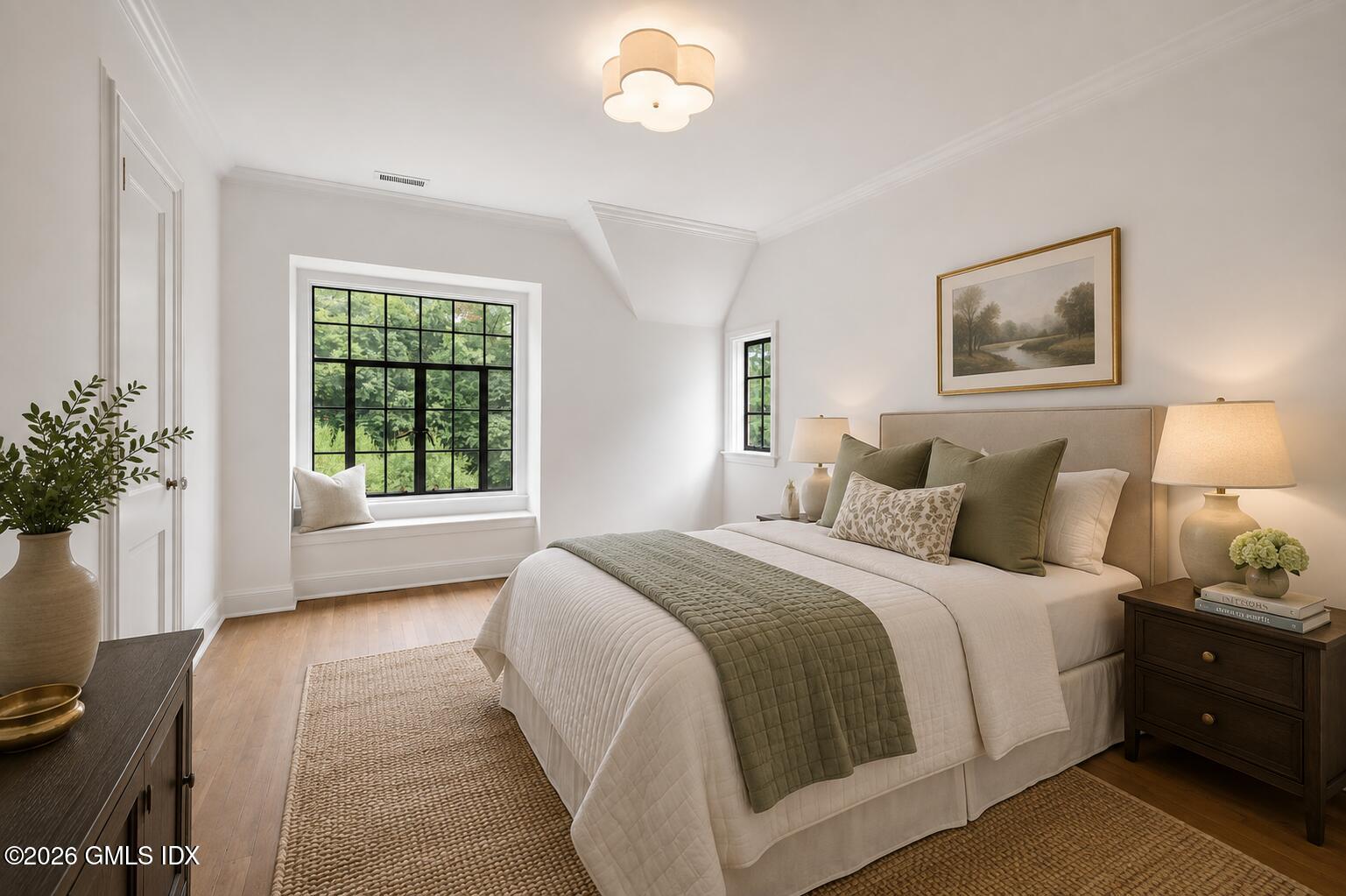 5 Sherwood Avenue