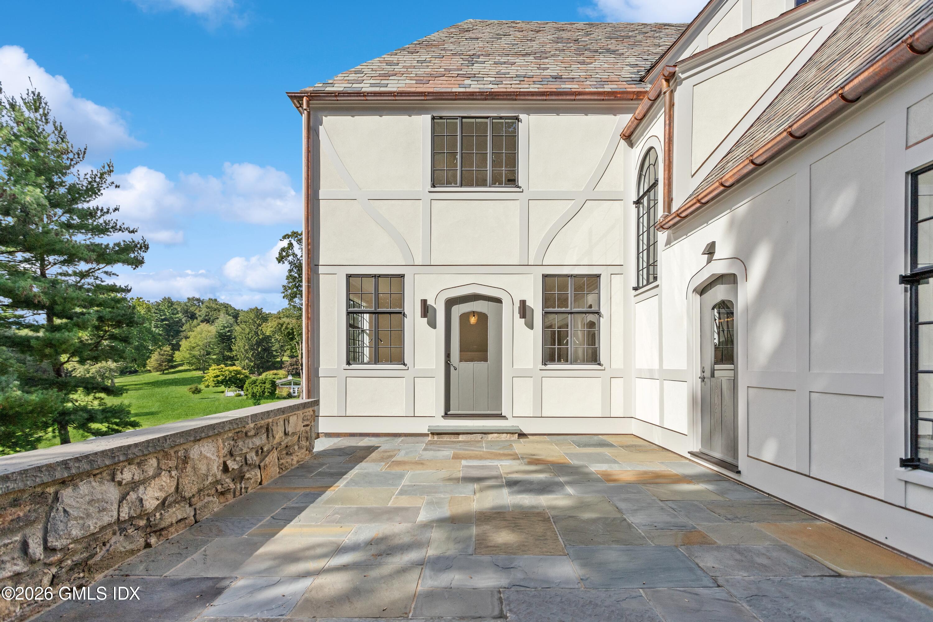 5 Sherwood Avenue