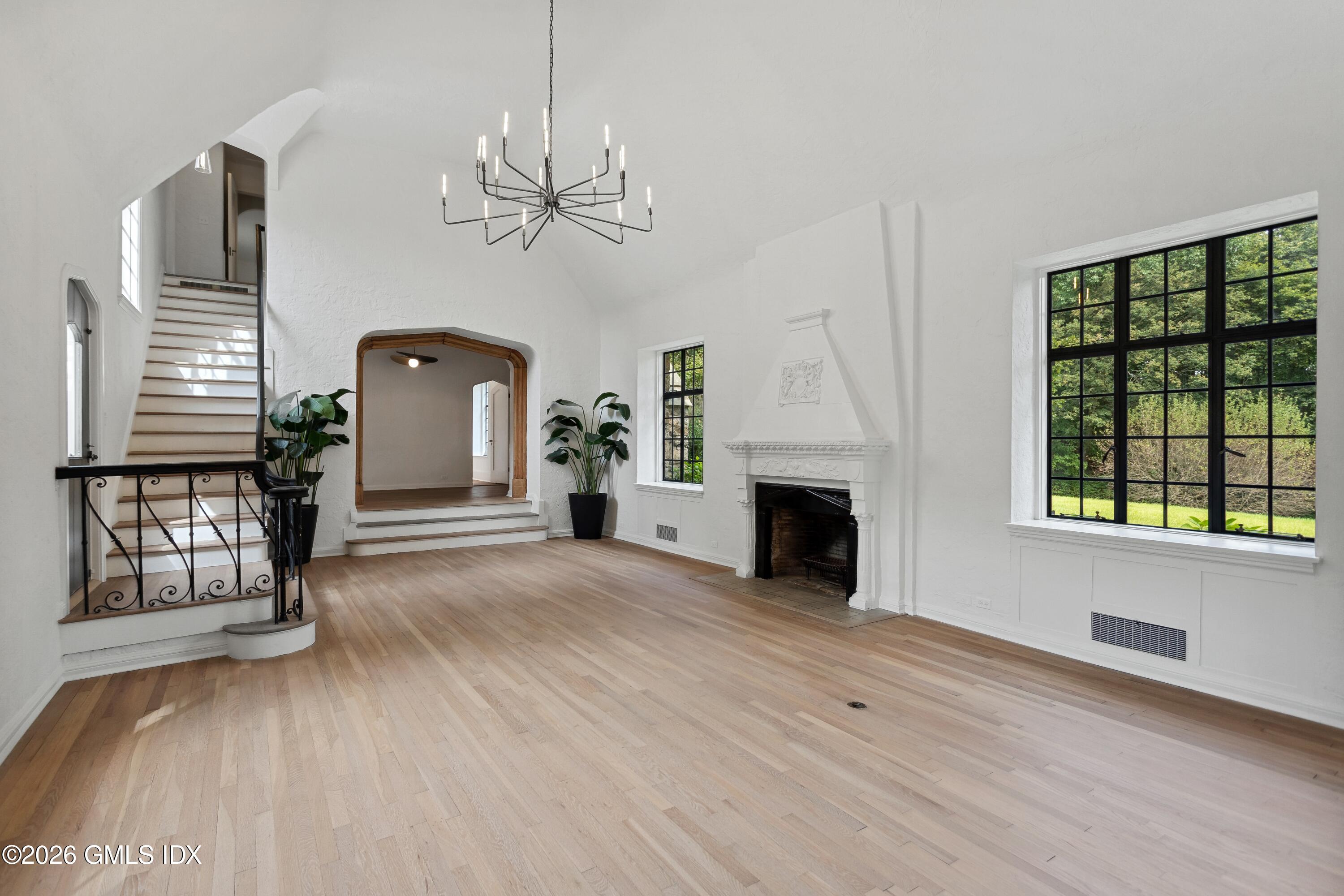 5 Sherwood Avenue