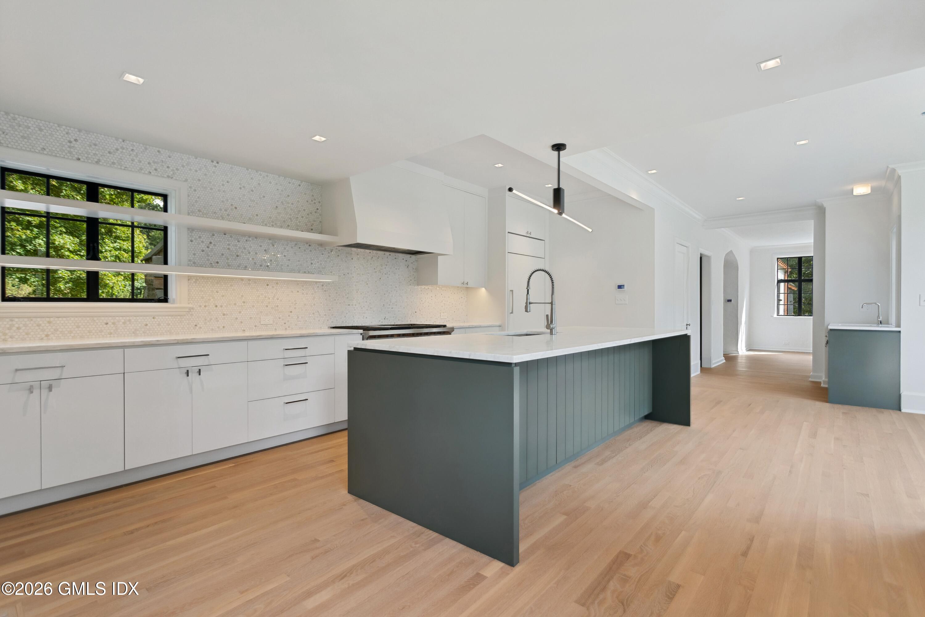 5 Sherwood Avenue
