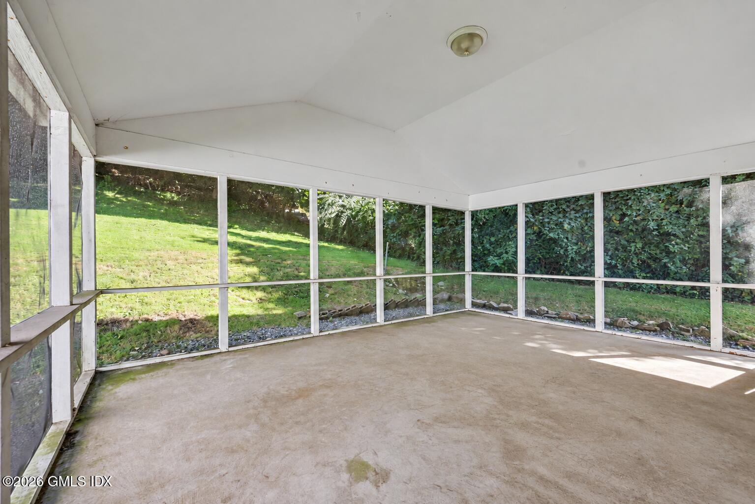 17 Cary Road