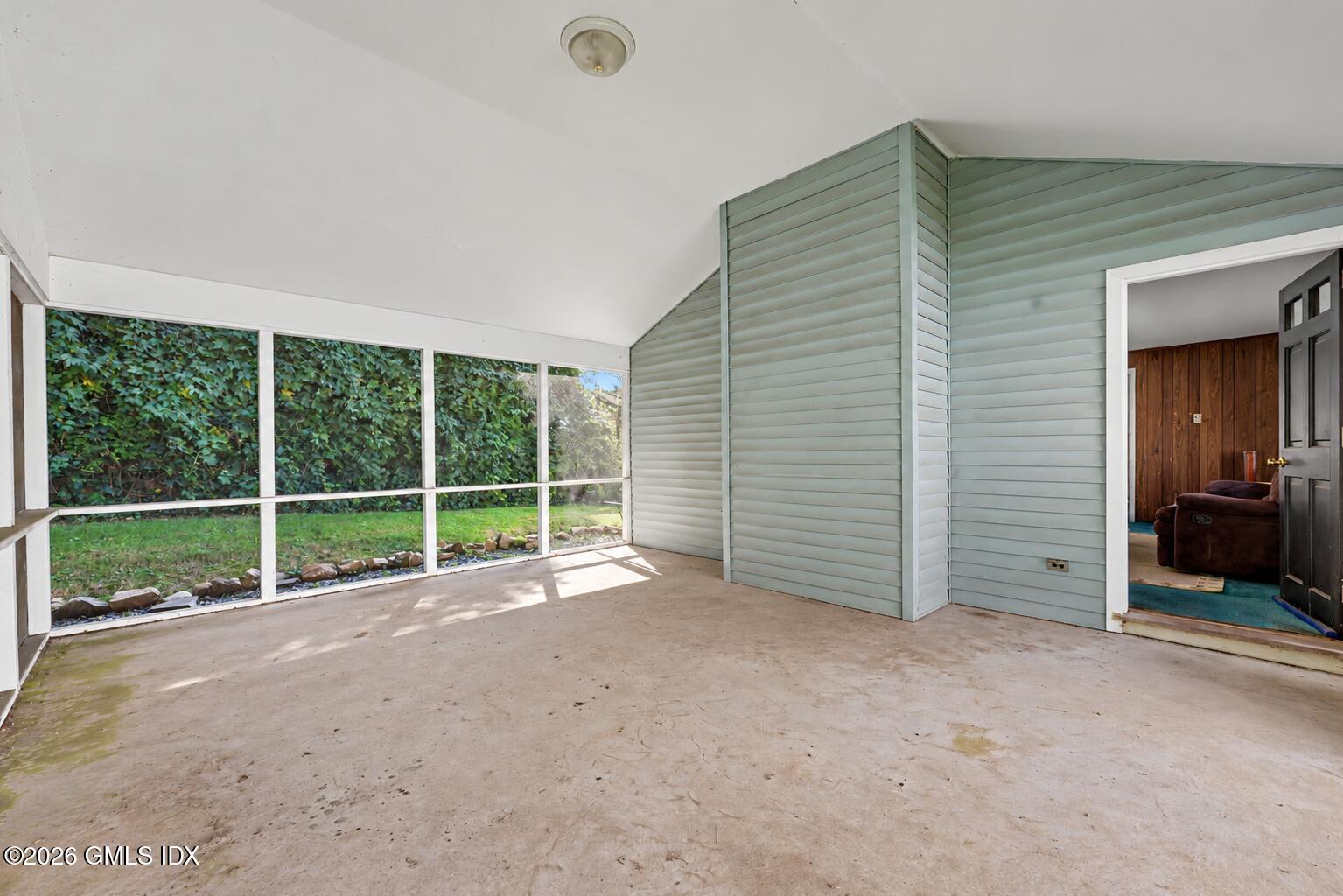 17 Cary Road