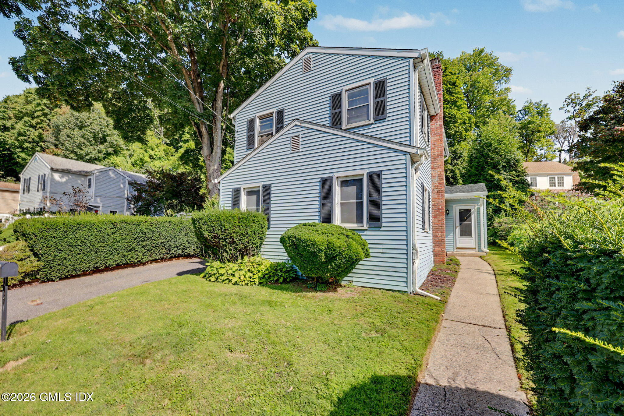 17 Cary Road