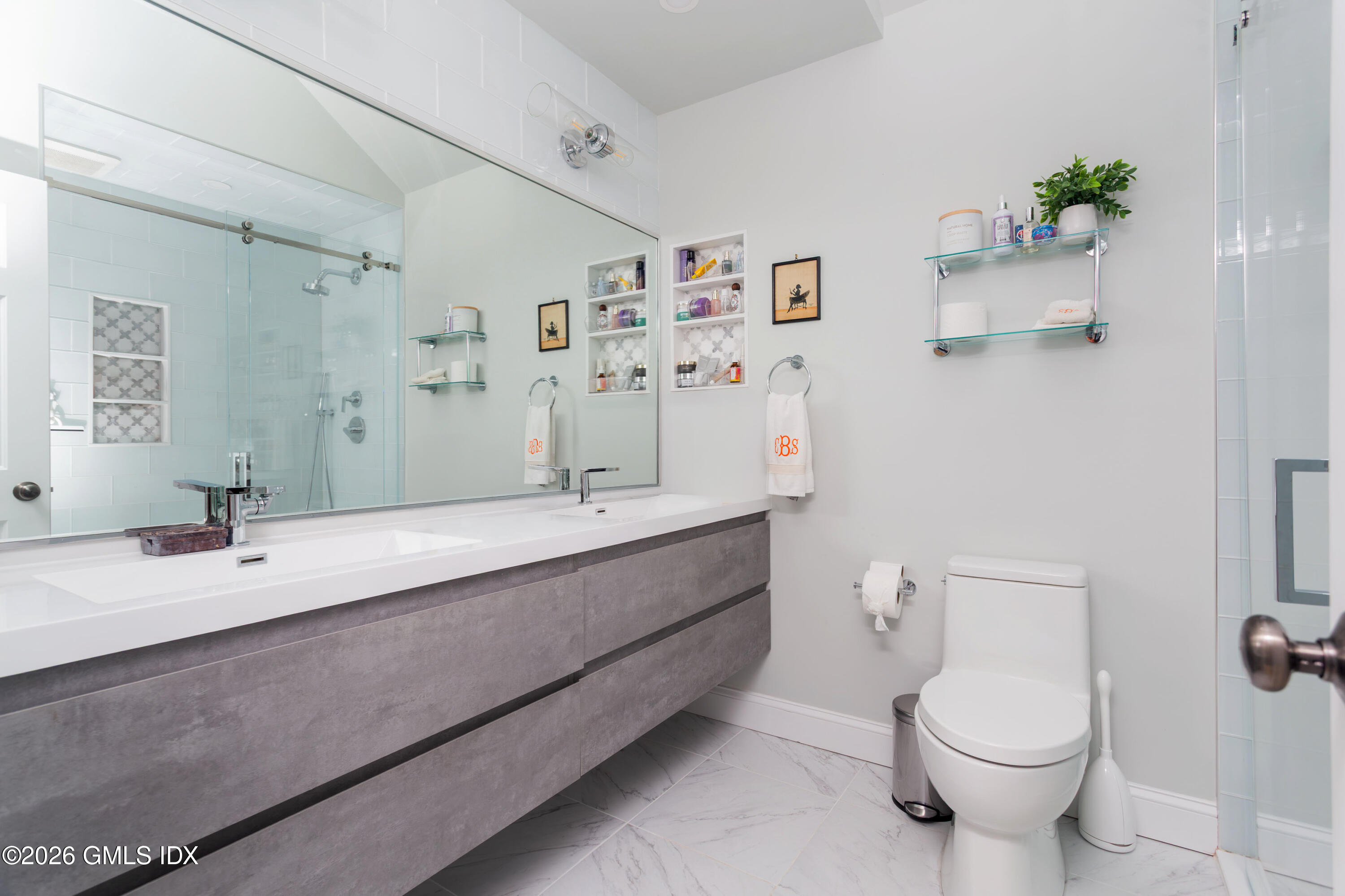 407 W Lyon Farm Drive UNIT 407