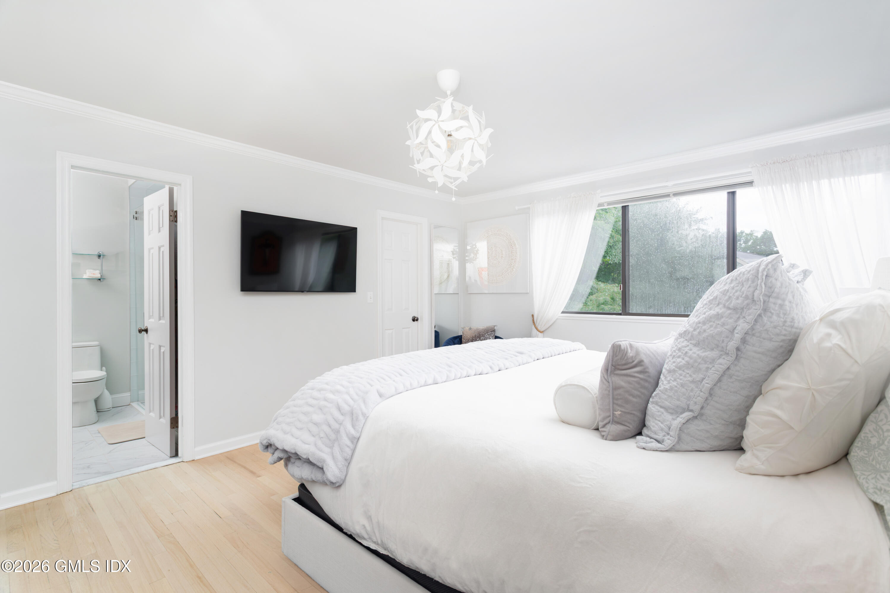 407 W Lyon Farm Drive UNIT 407