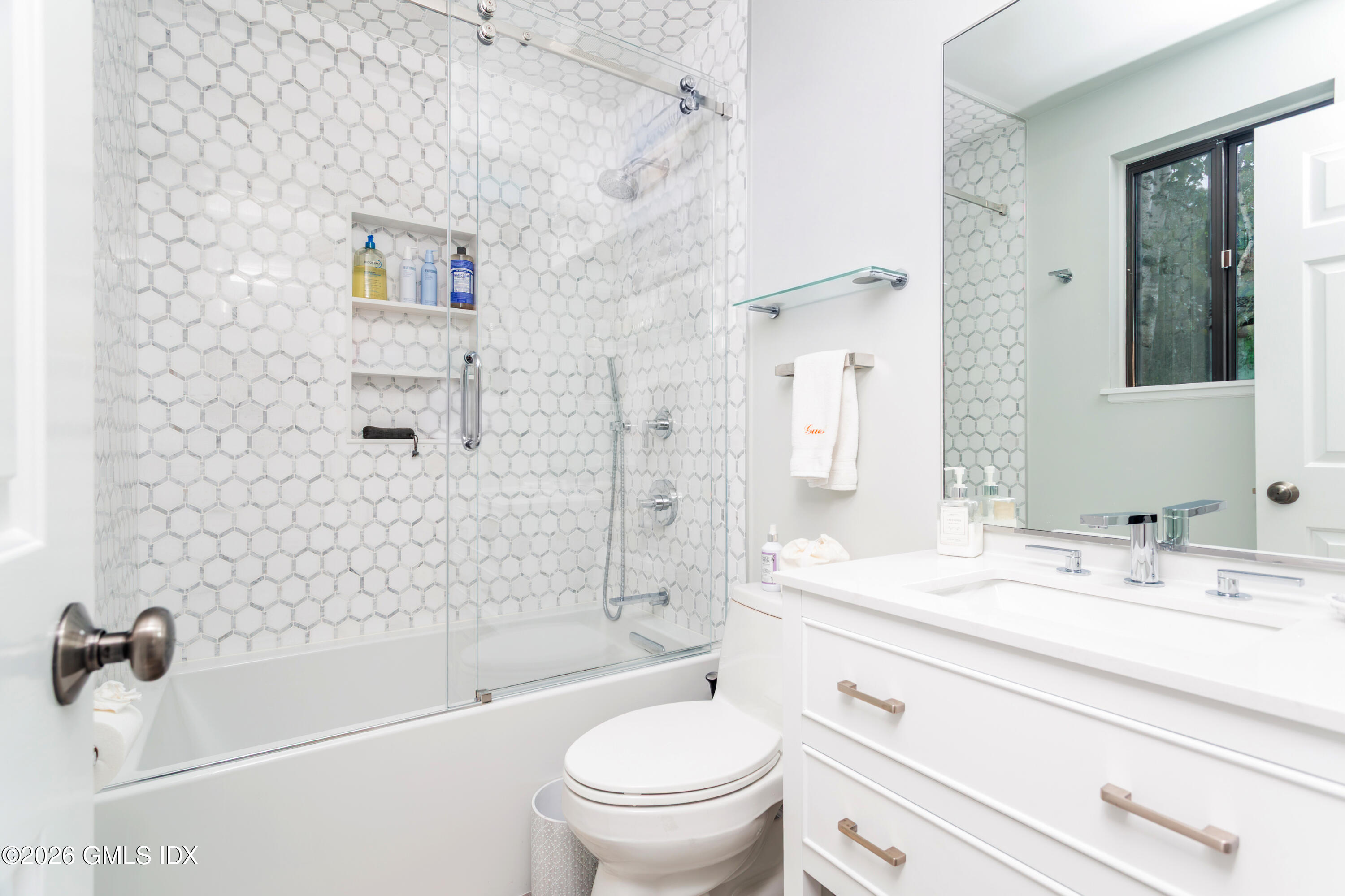 407 W Lyon Farm Drive UNIT 407