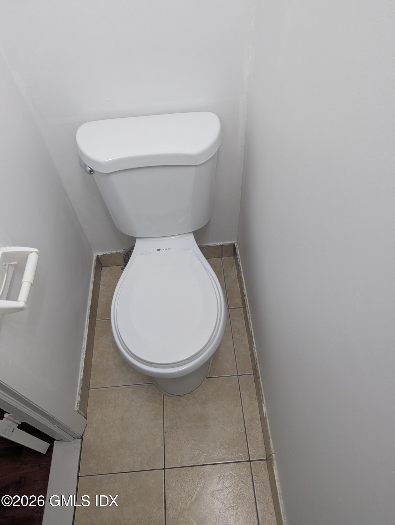 493 Den Lane Apt. 1