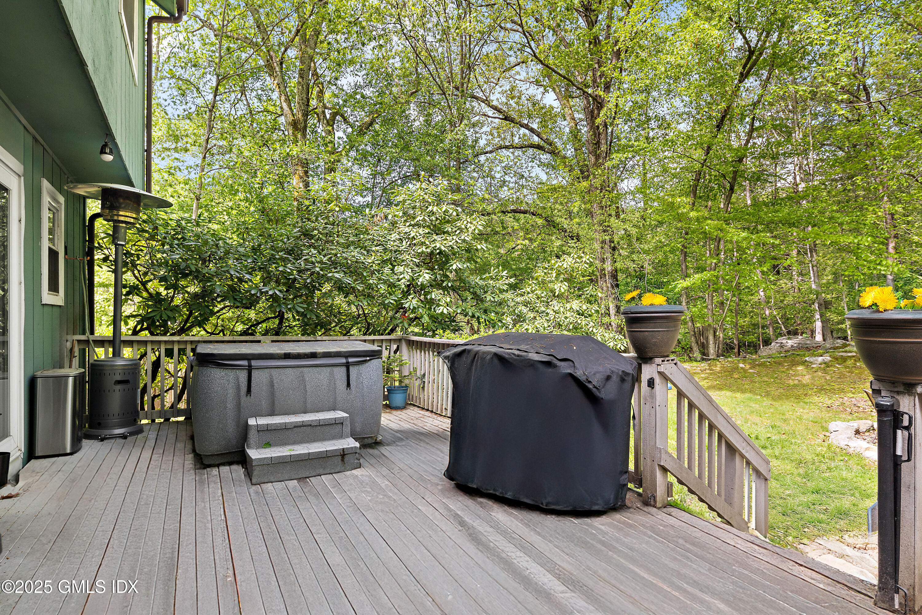 421 Chestnut Hill Road
