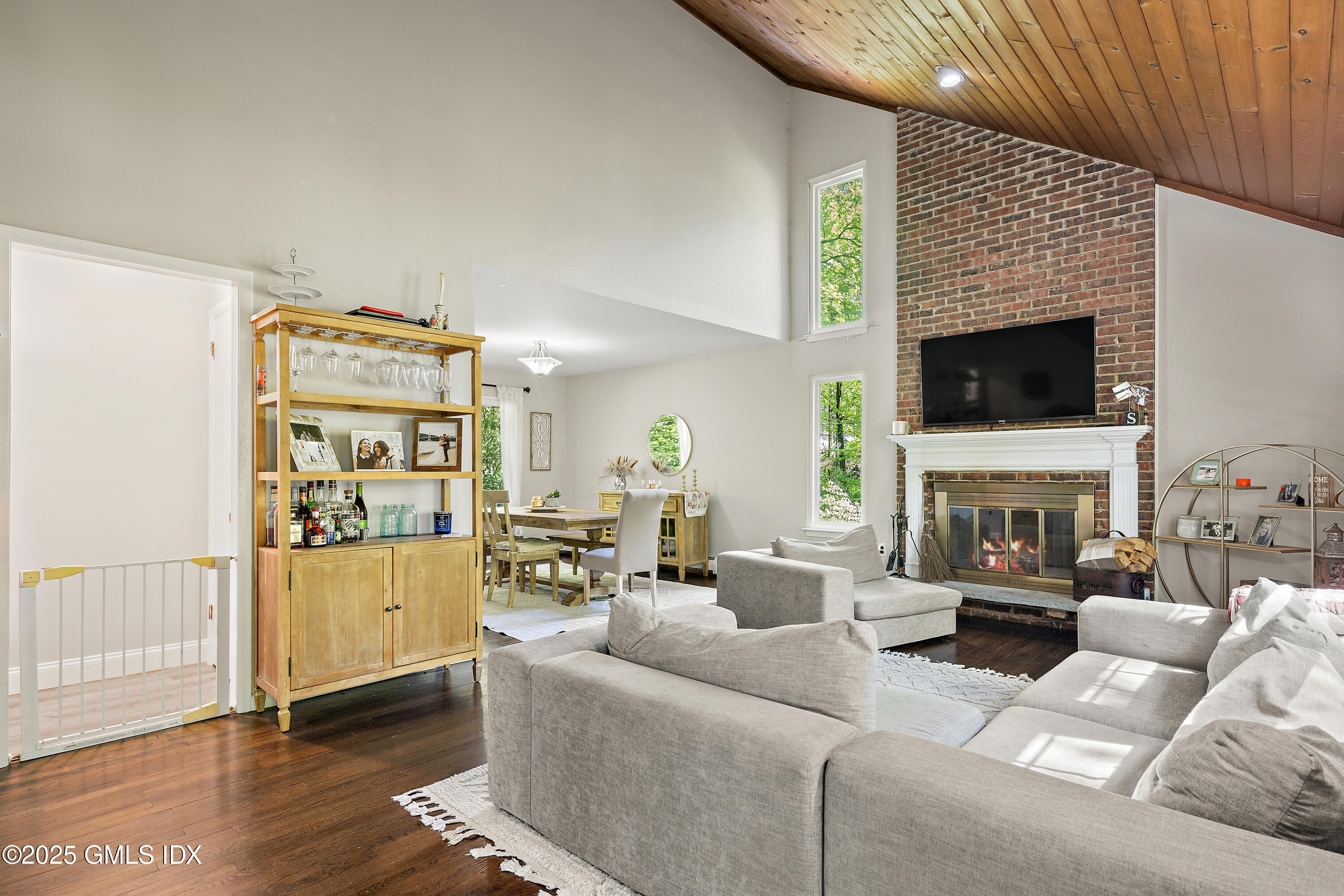 421 Chestnut Hill Road