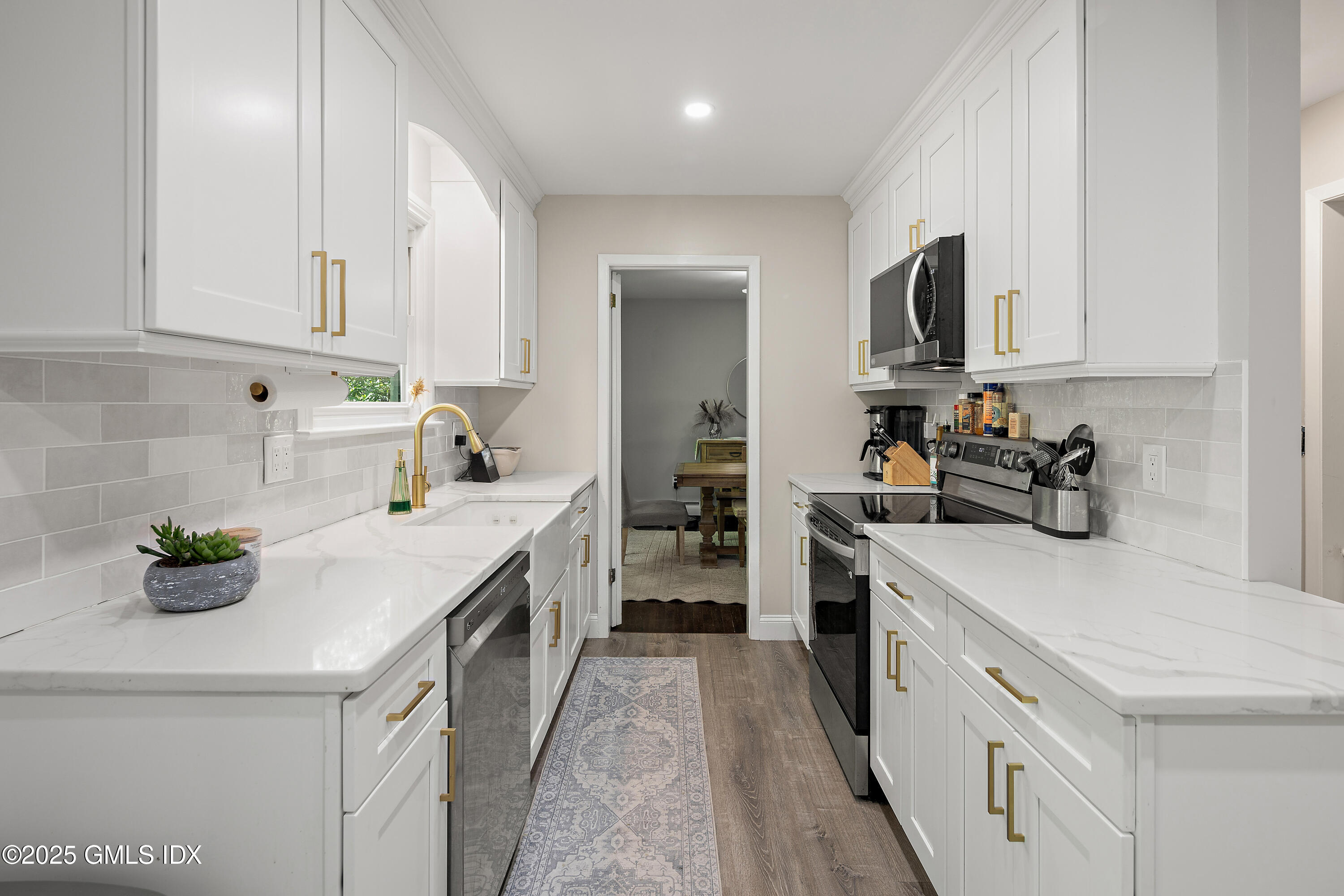 421 Chestnut Hill Road