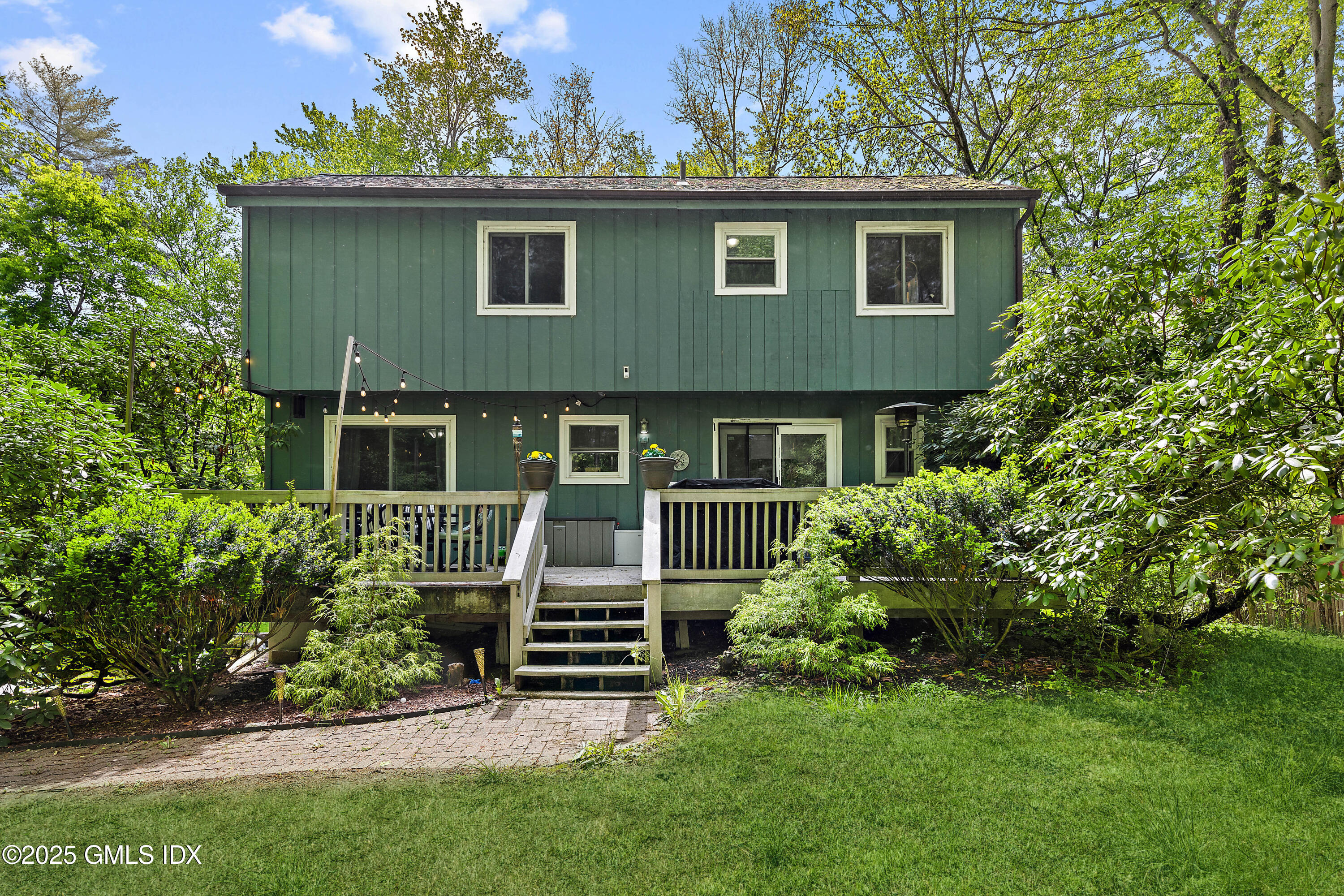 421 Chestnut Hill Road