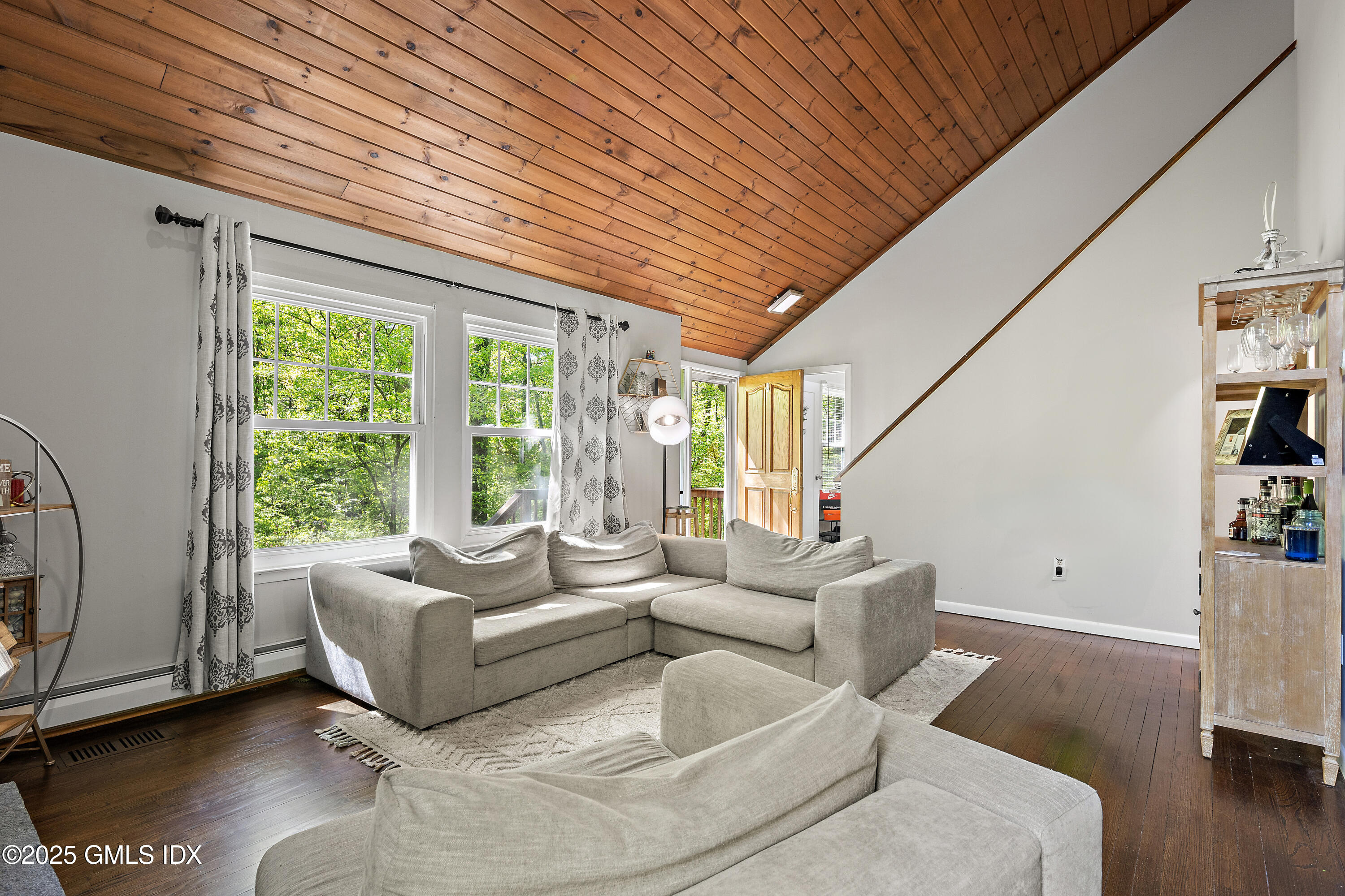 421 Chestnut Hill Road