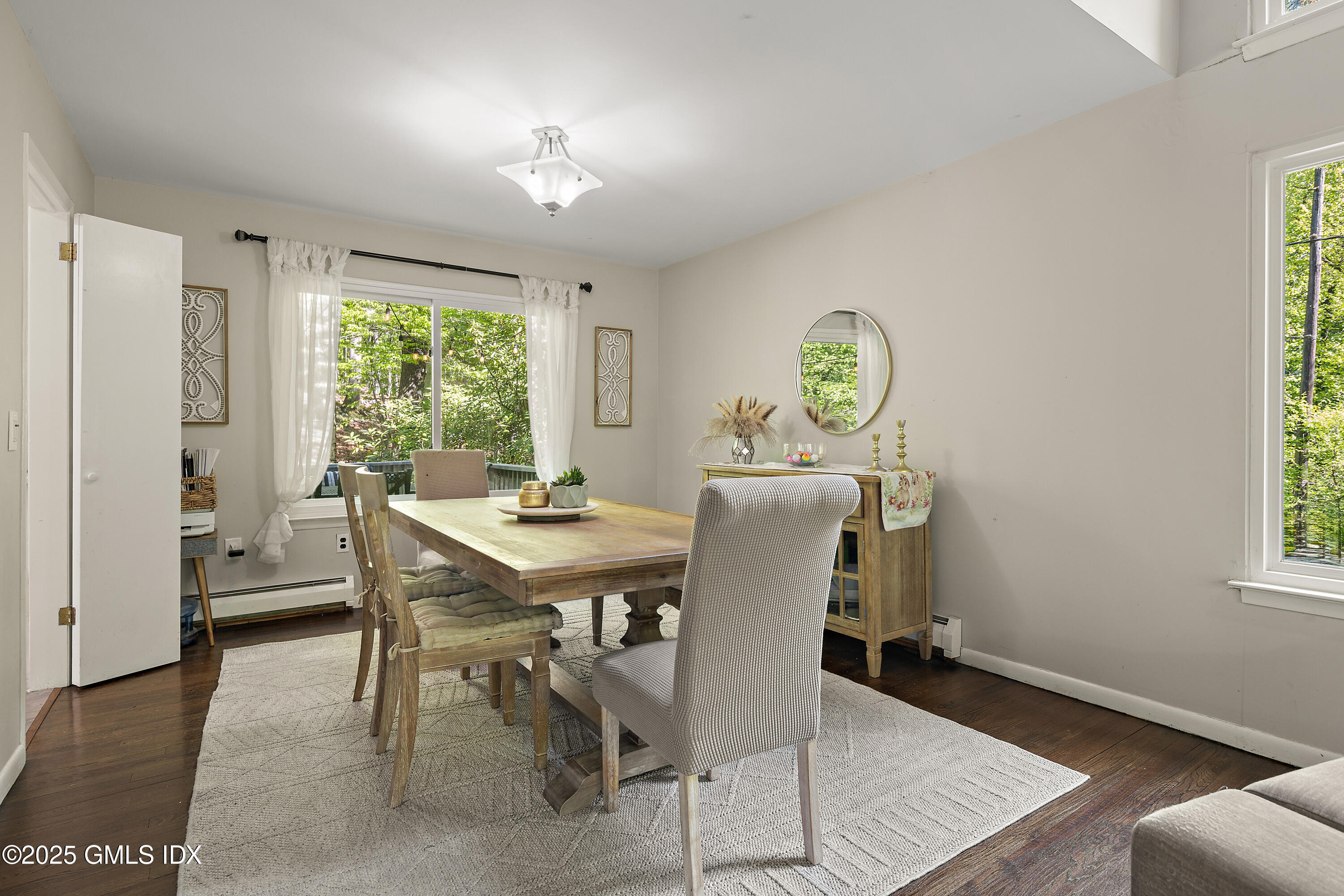 421 Chestnut Hill Road