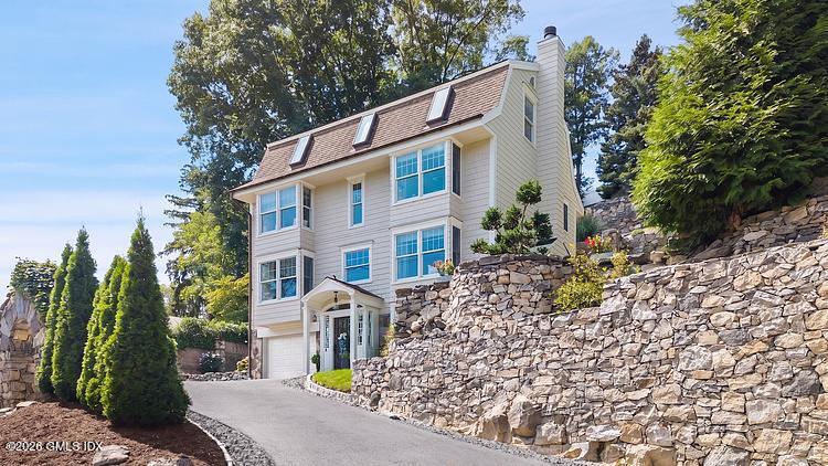 316 Valley Road