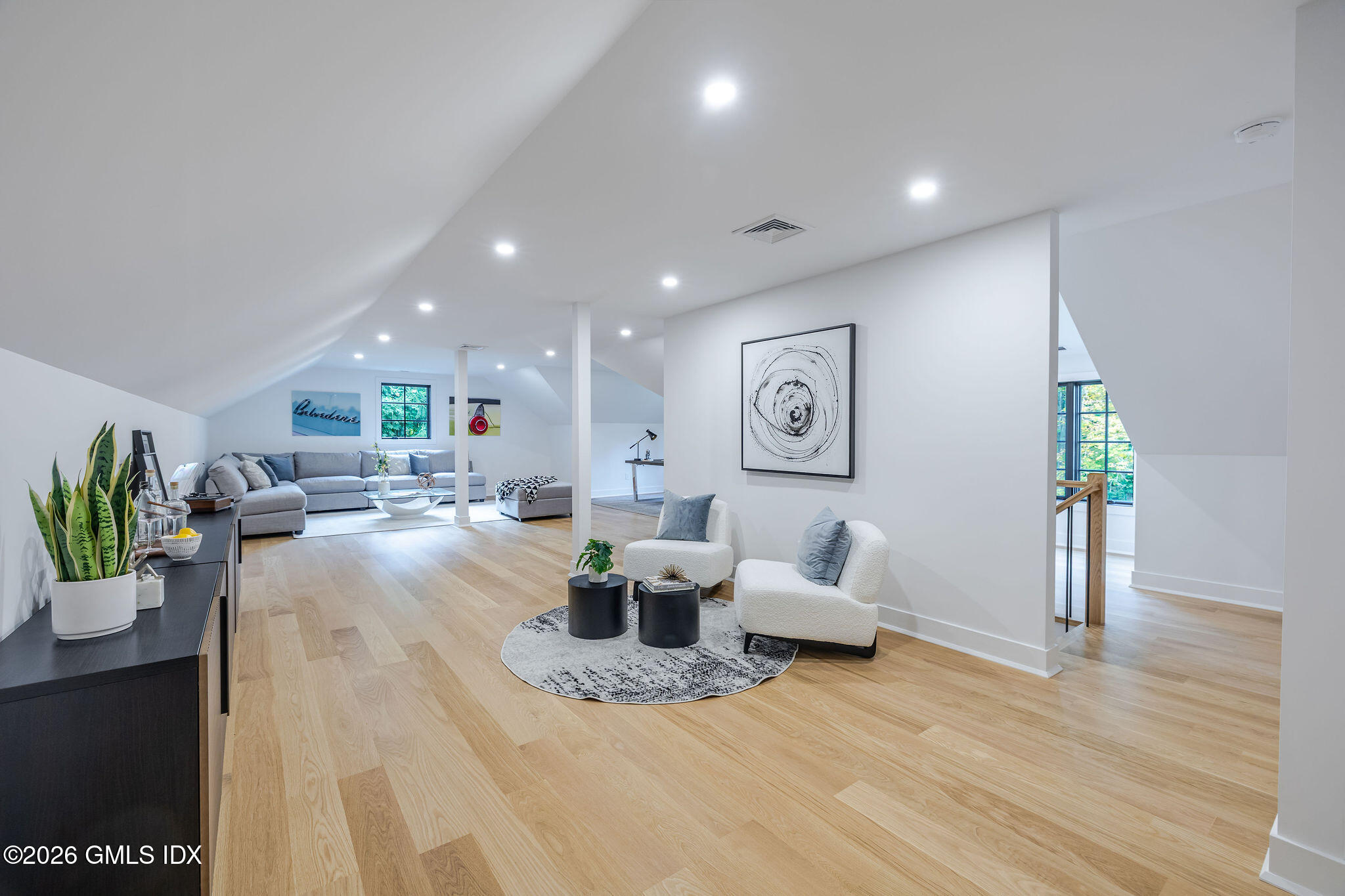 23 Laurel Road