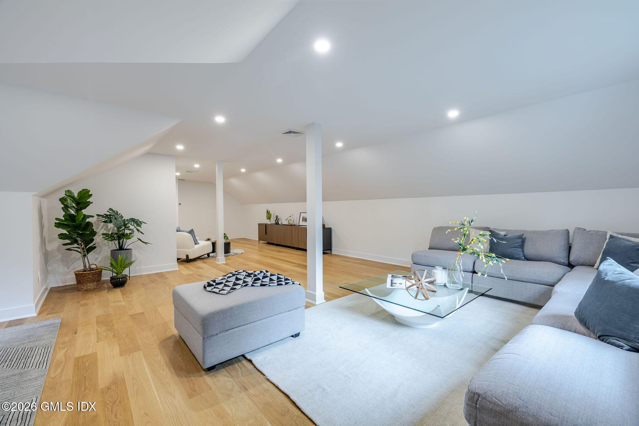 23 Laurel Road