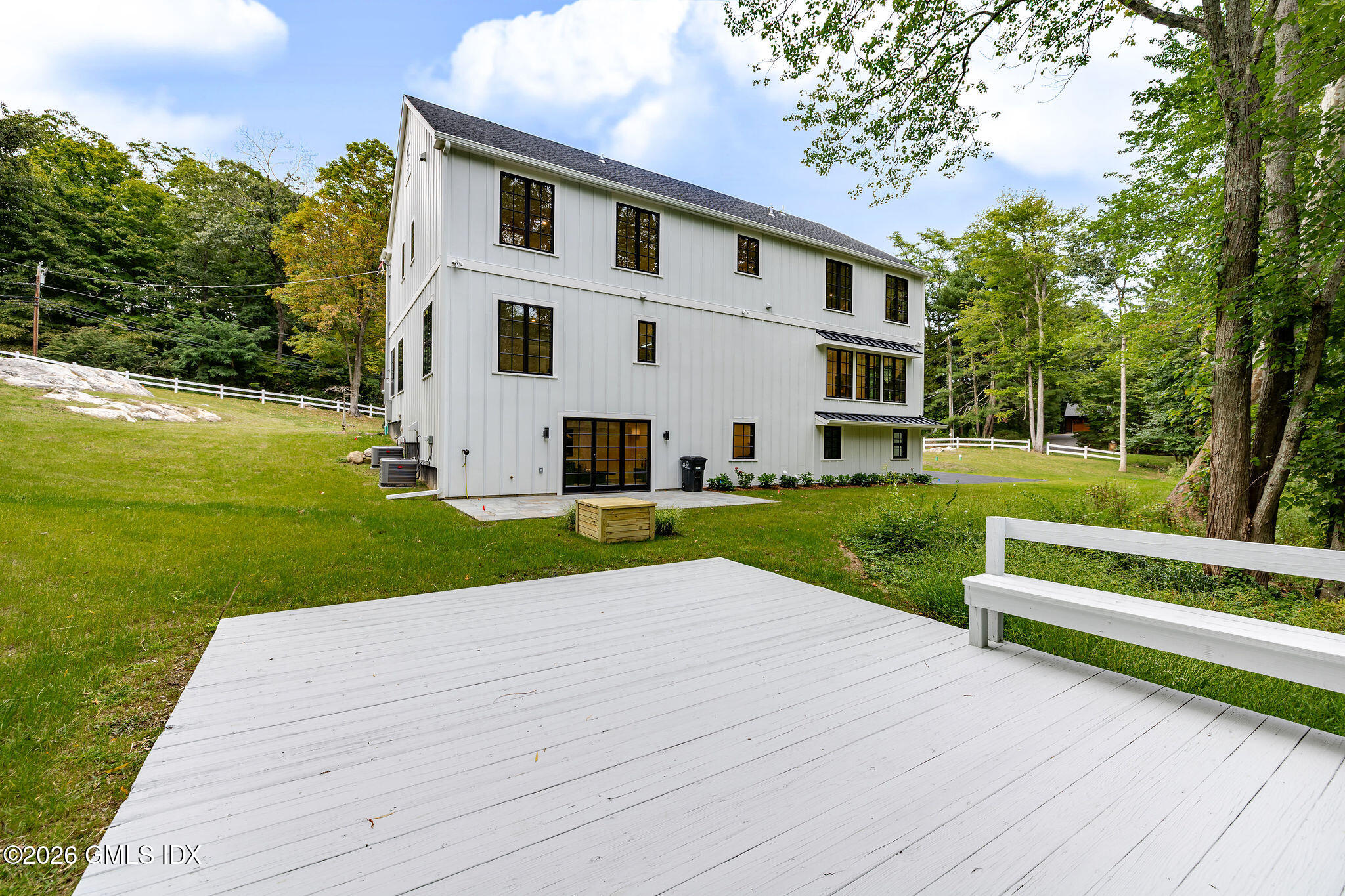 23 Laurel Road