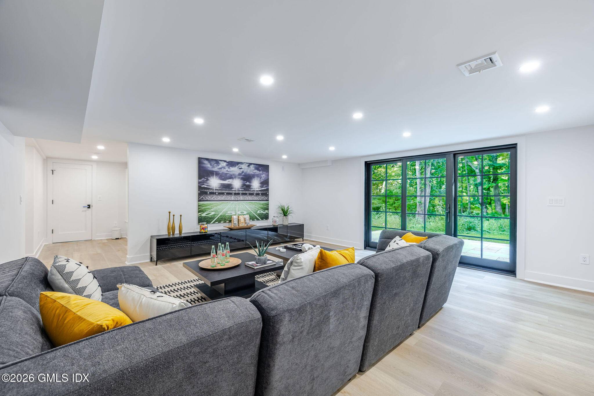 23 Laurel Road