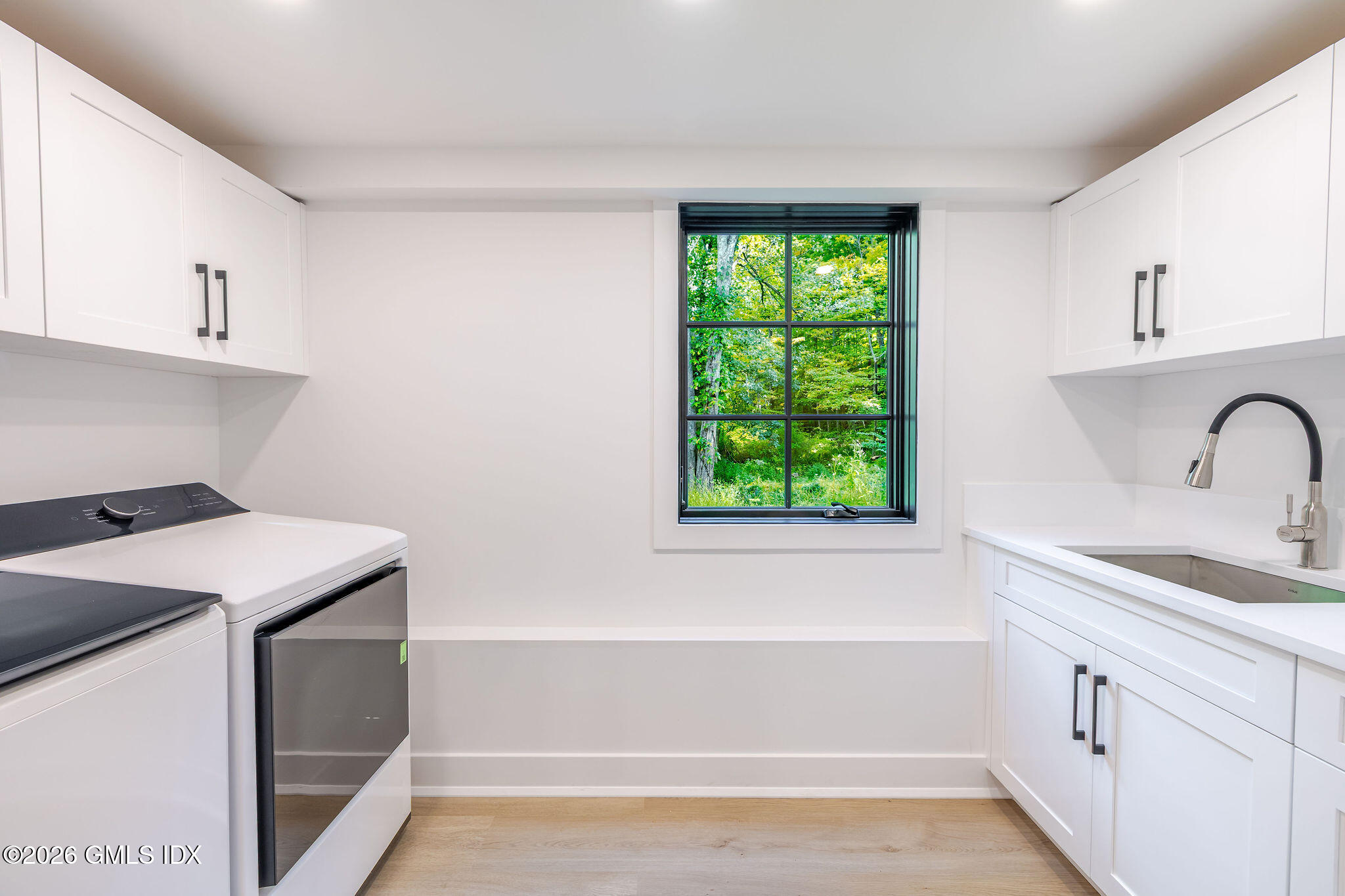 23 Laurel Road
