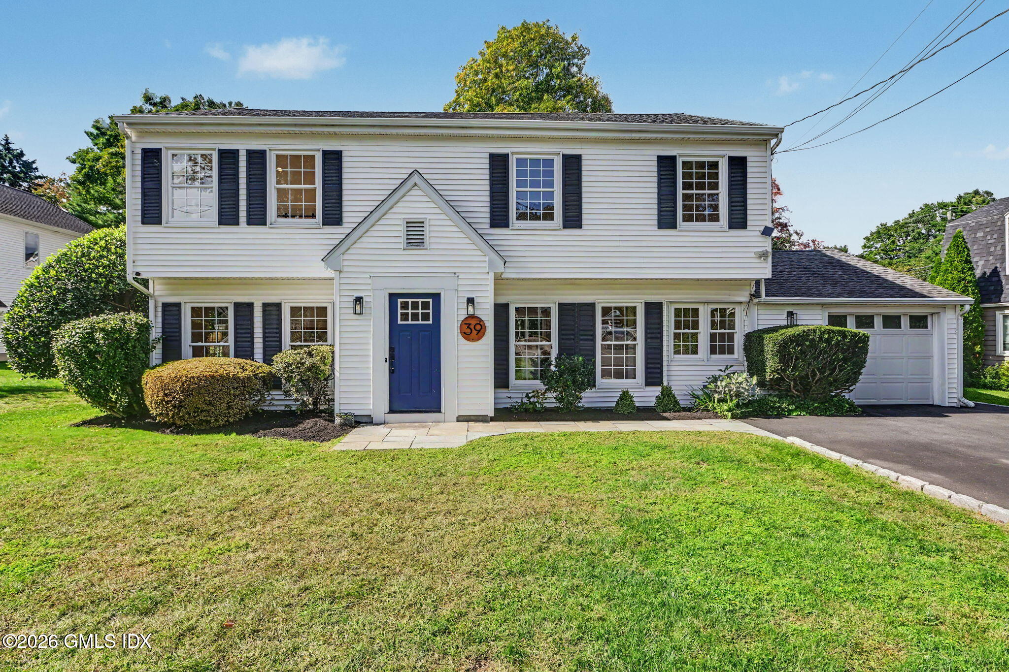 39 Sunshine Avenue