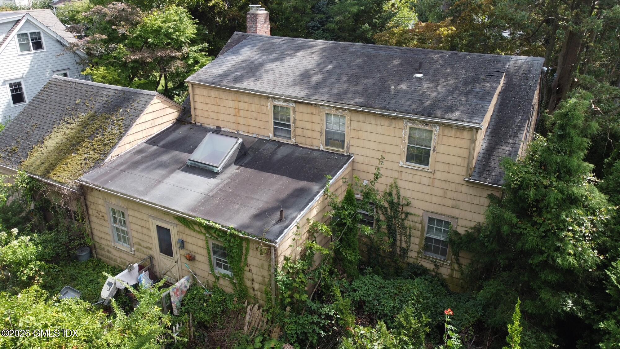 6 Lincoln Avenue