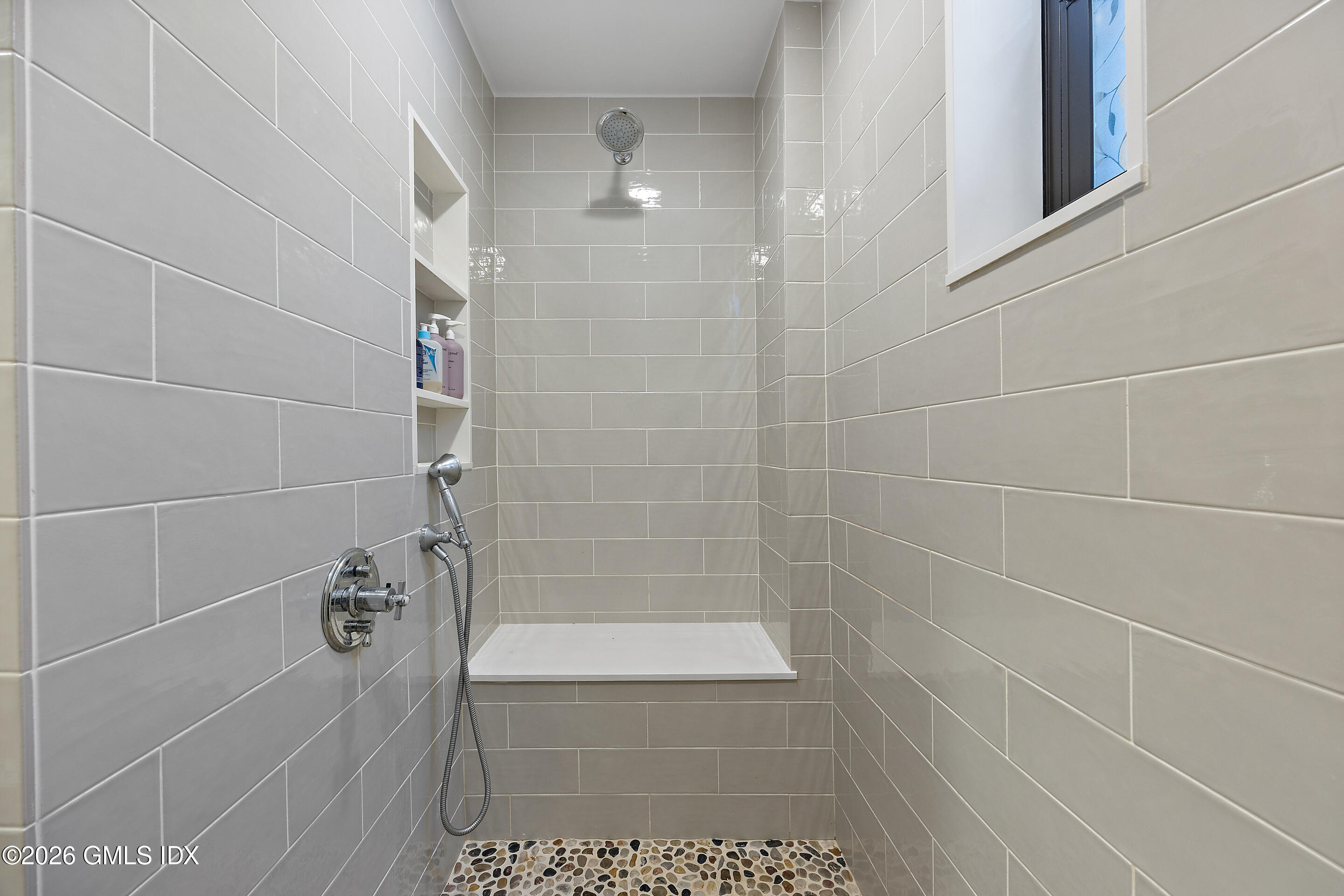 15 Lafayette Court APT 1F
