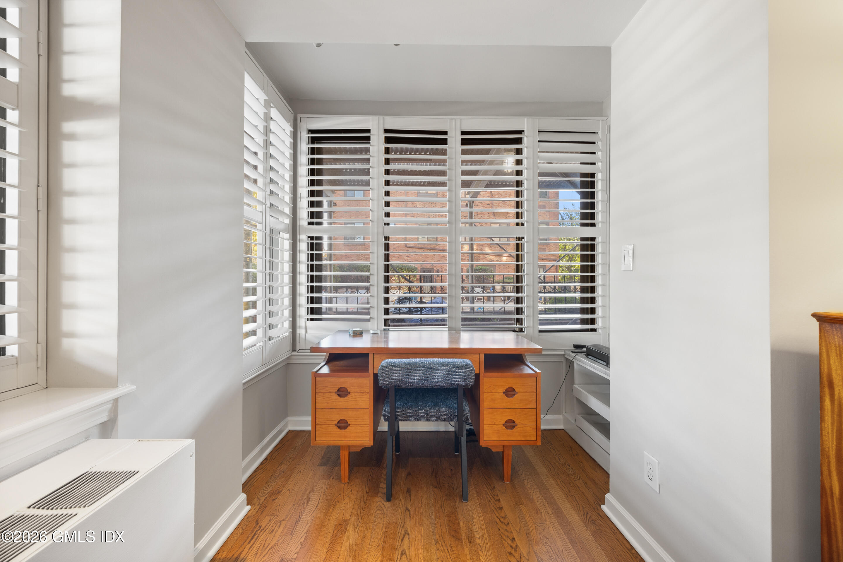 15 Lafayette Court APT 1F