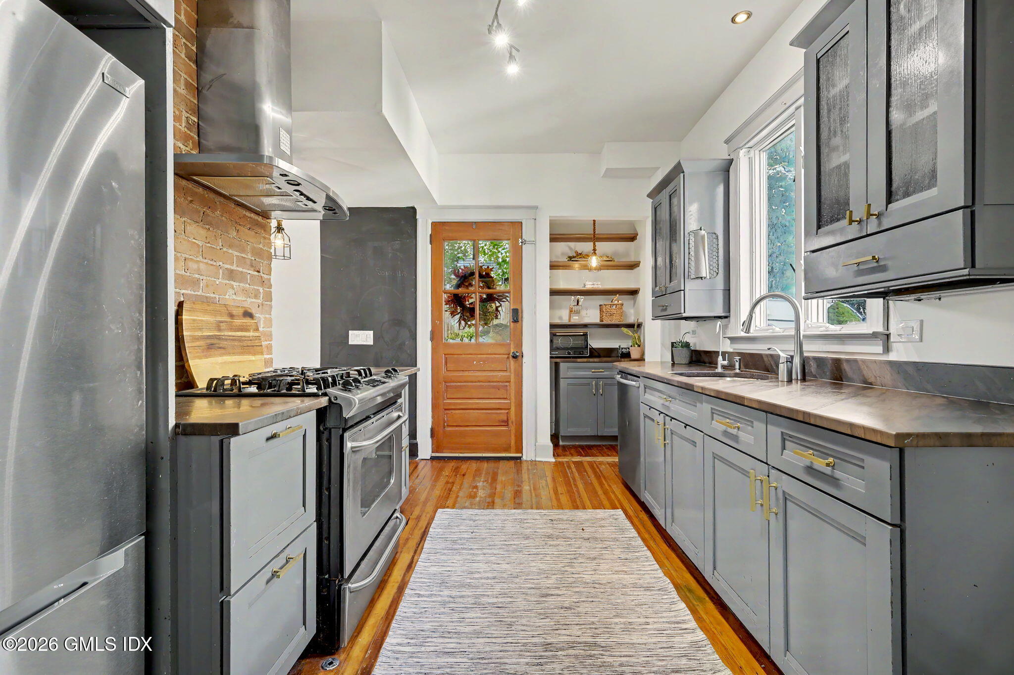 351 Delavan Avenue