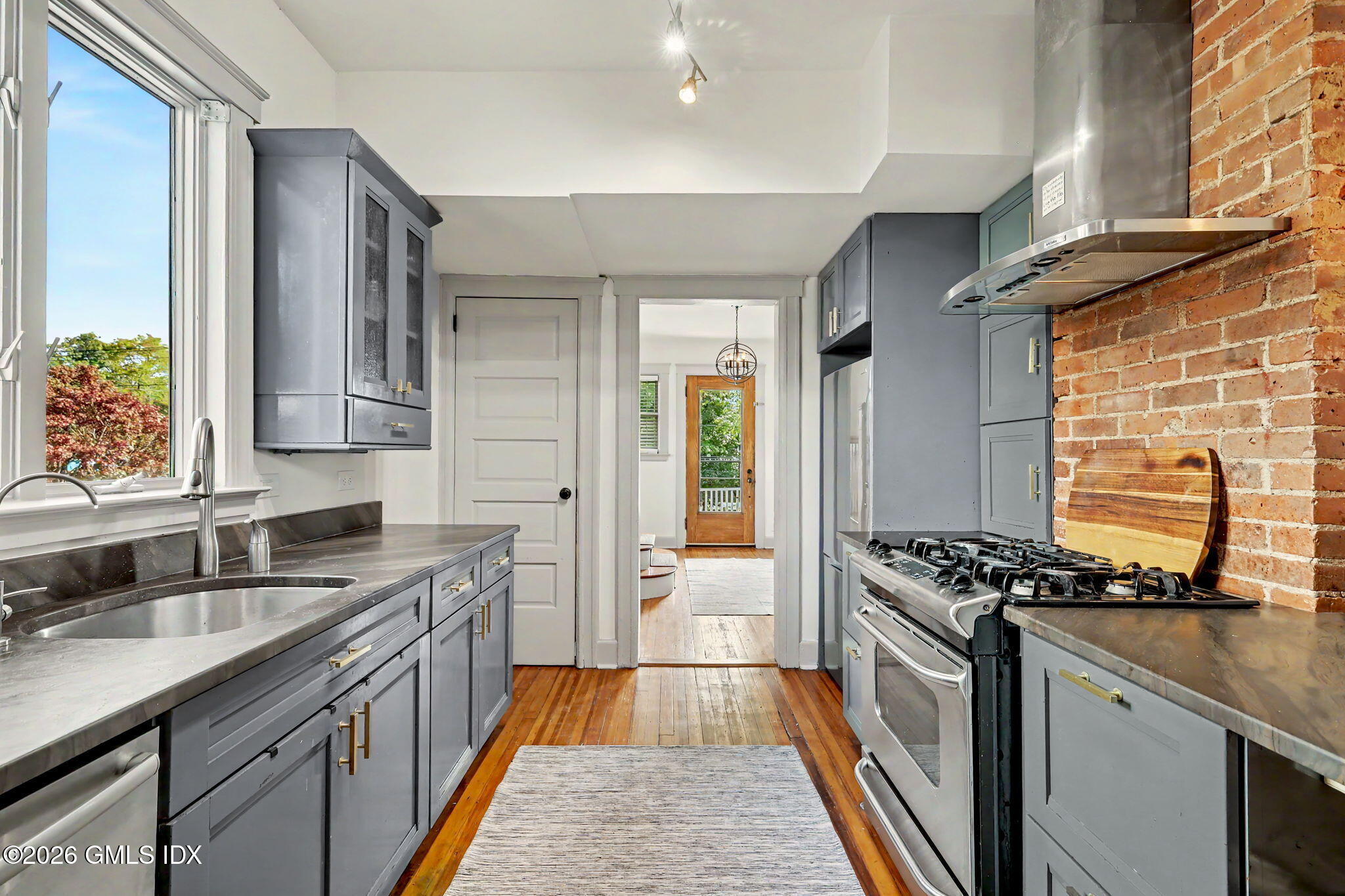351 Delavan Avenue