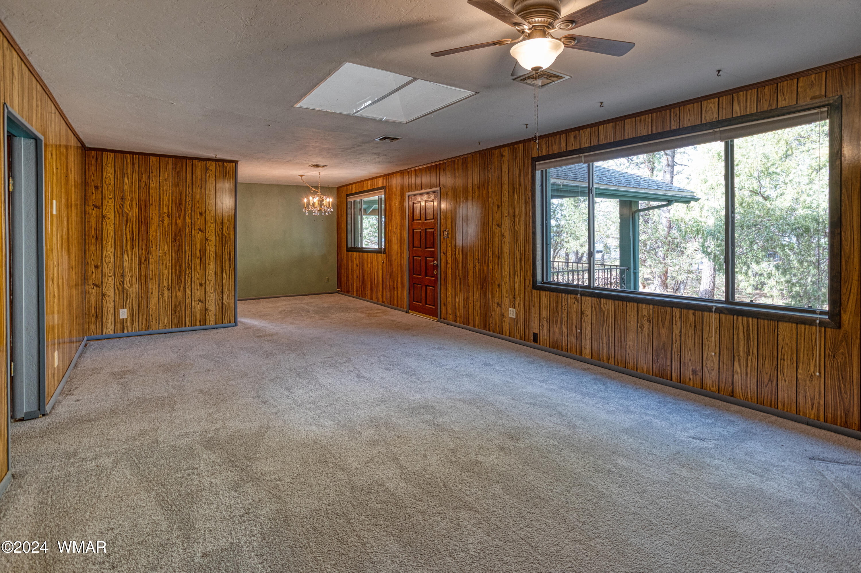 4405 Vallery Ln