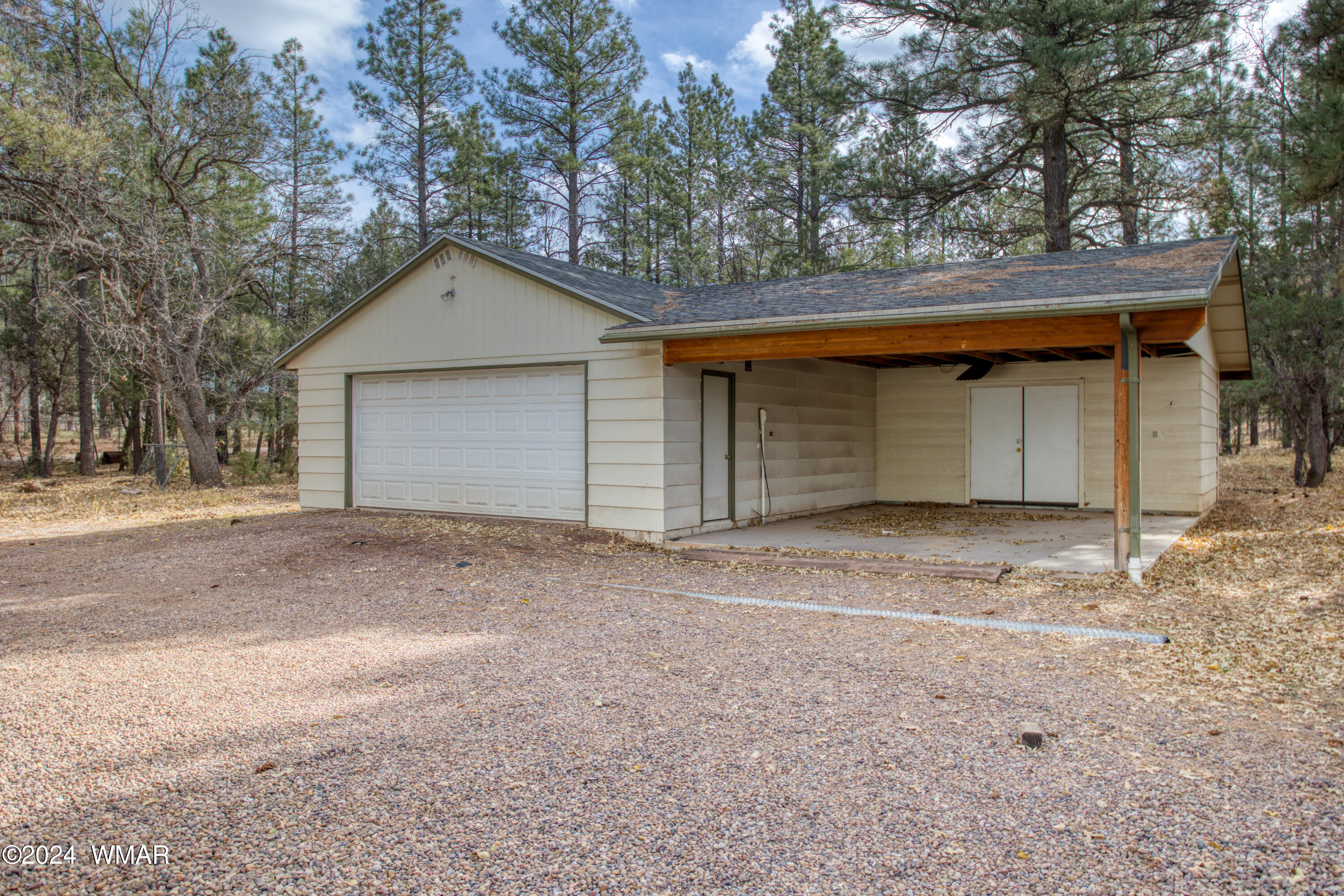 4405 Vallery Ln