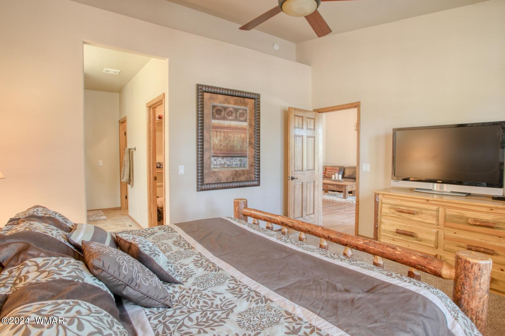 3220 W Black Oak Loop