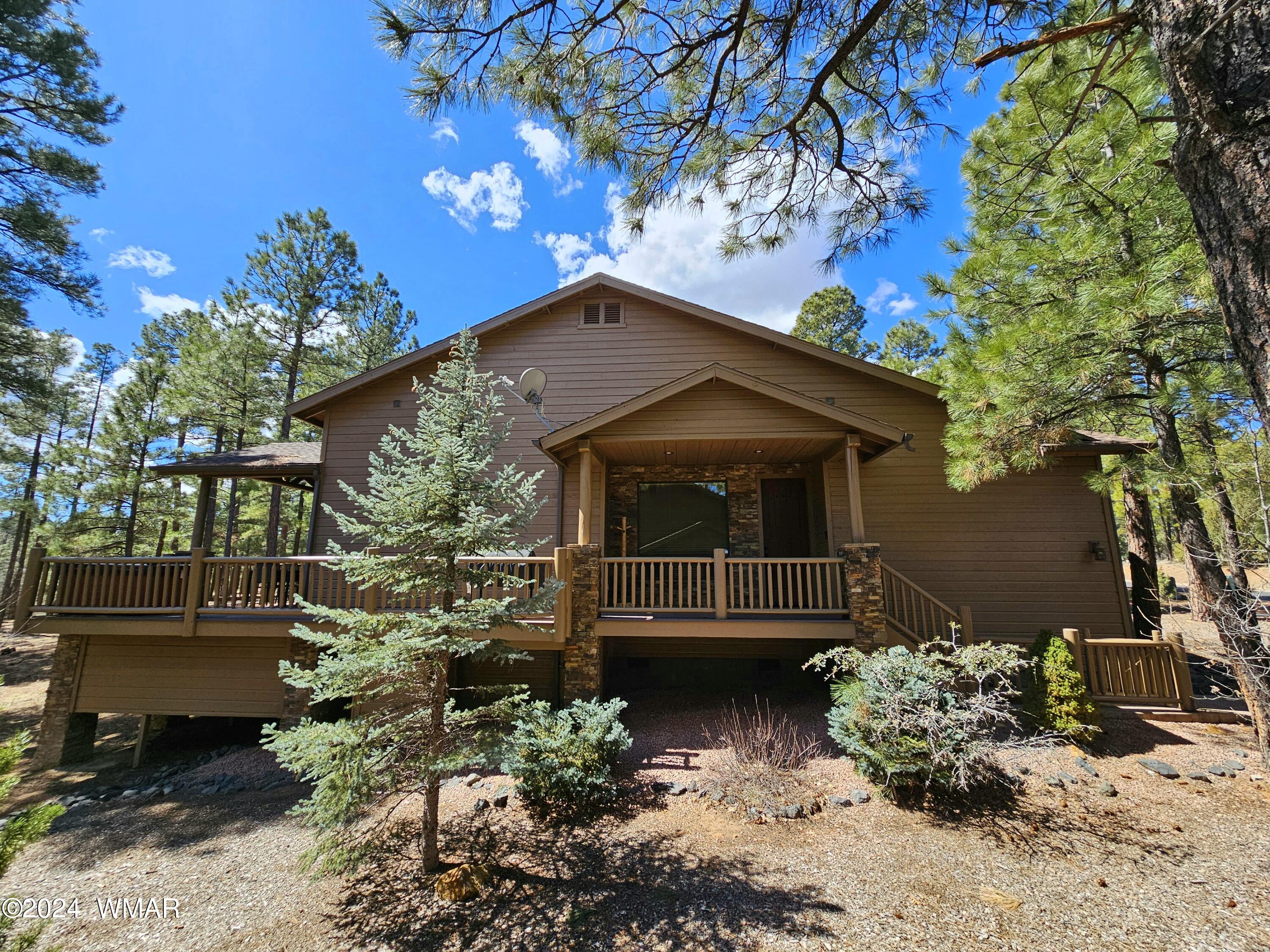 3220 W Black Oak Loop