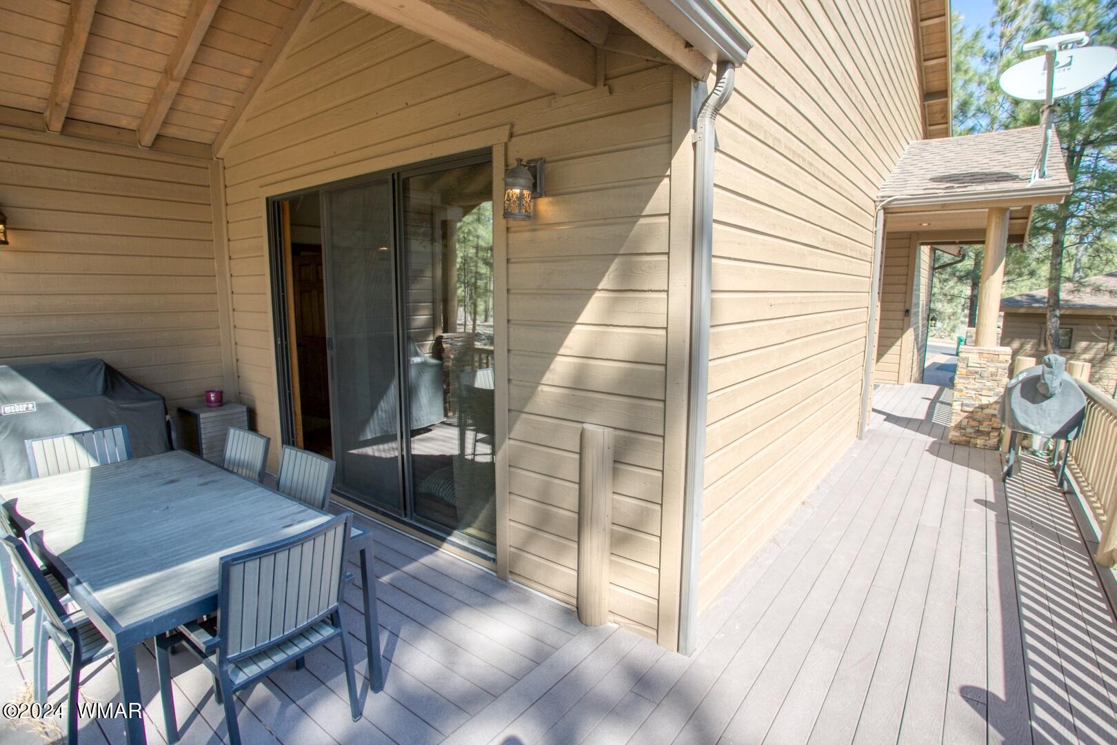 3220 W Black Oak Loop