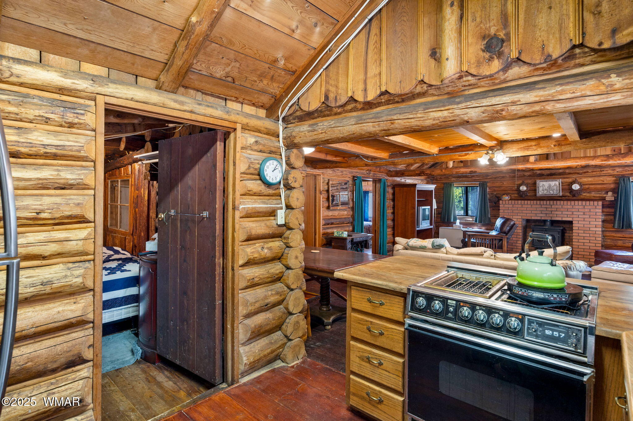 1137 W Hummingbird Circle