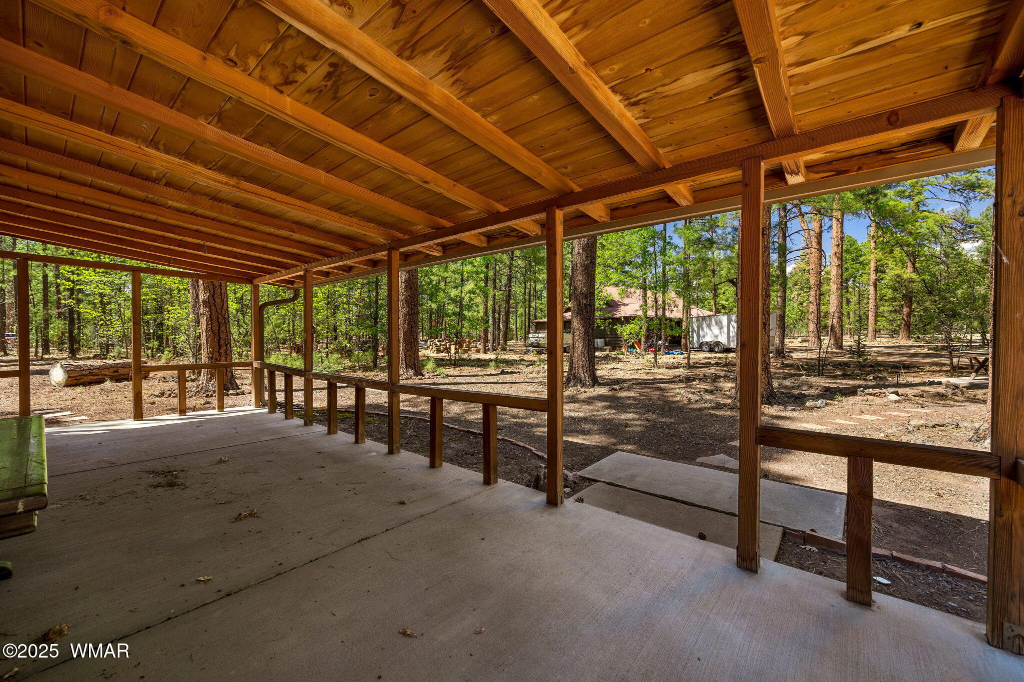 1137 W Hummingbird Circle