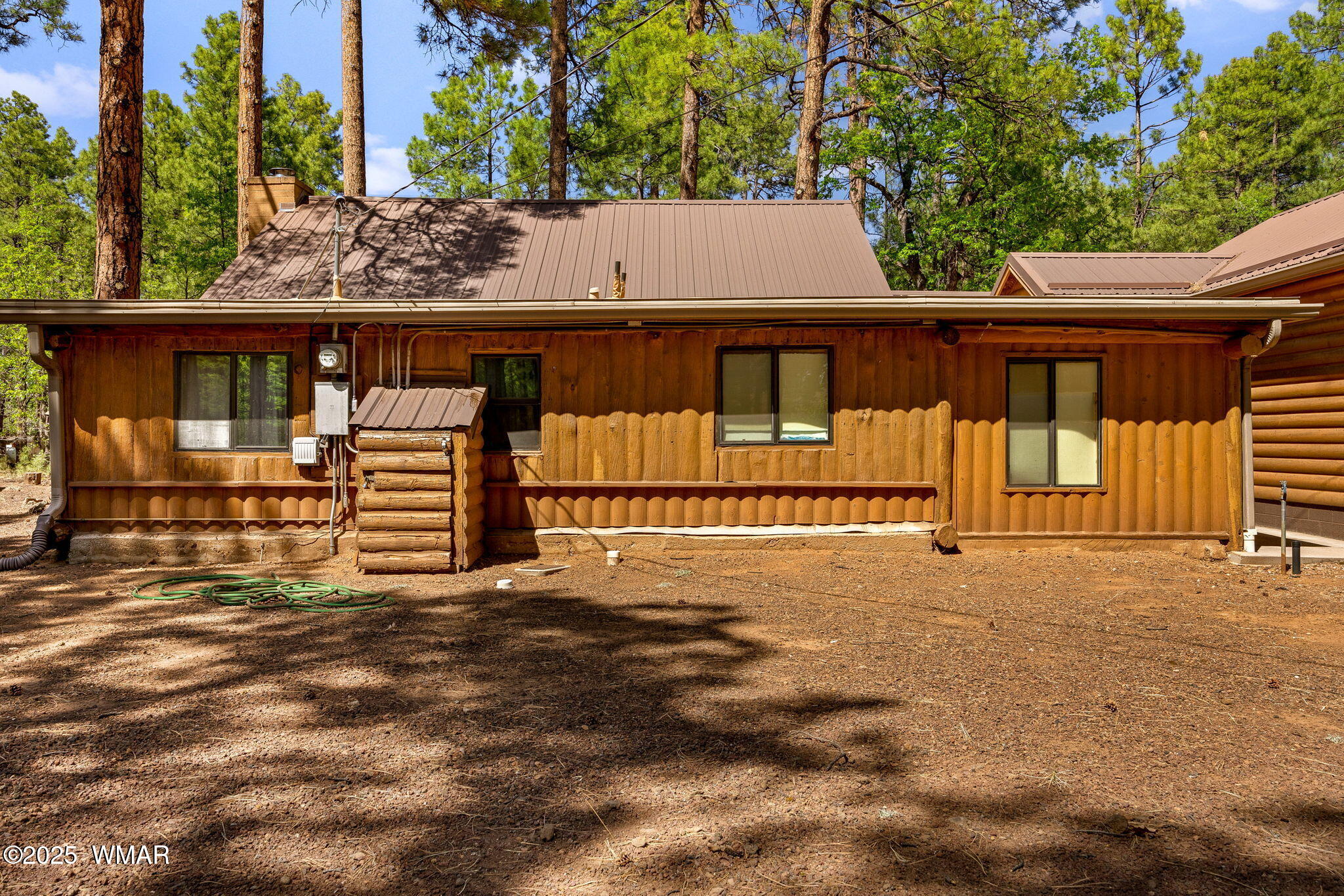 1137 W Hummingbird Circle