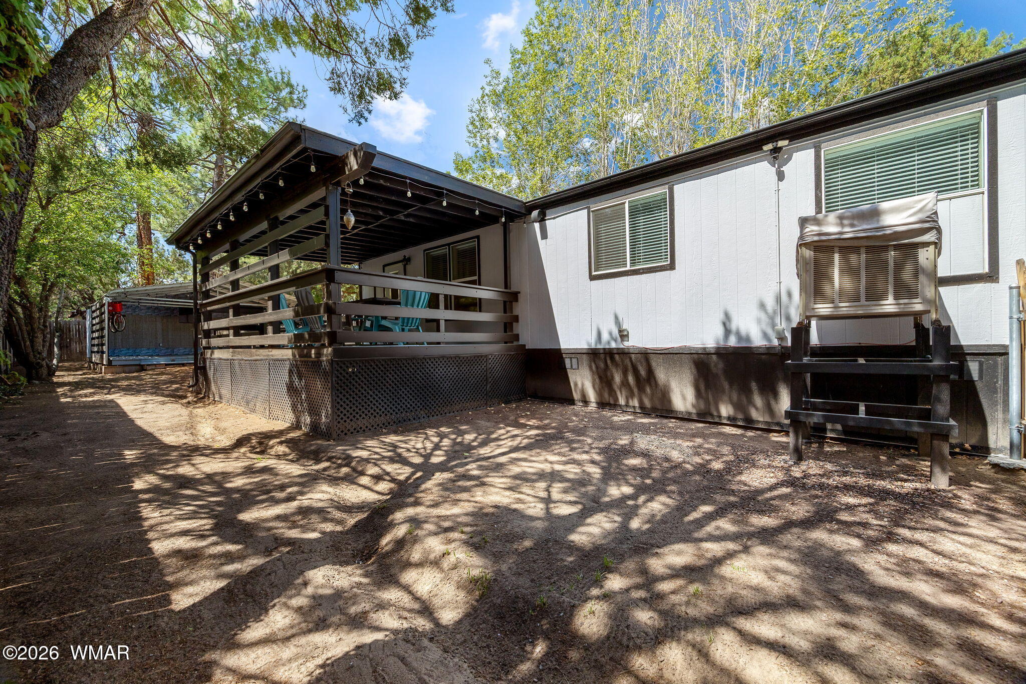 2937 W Whipple