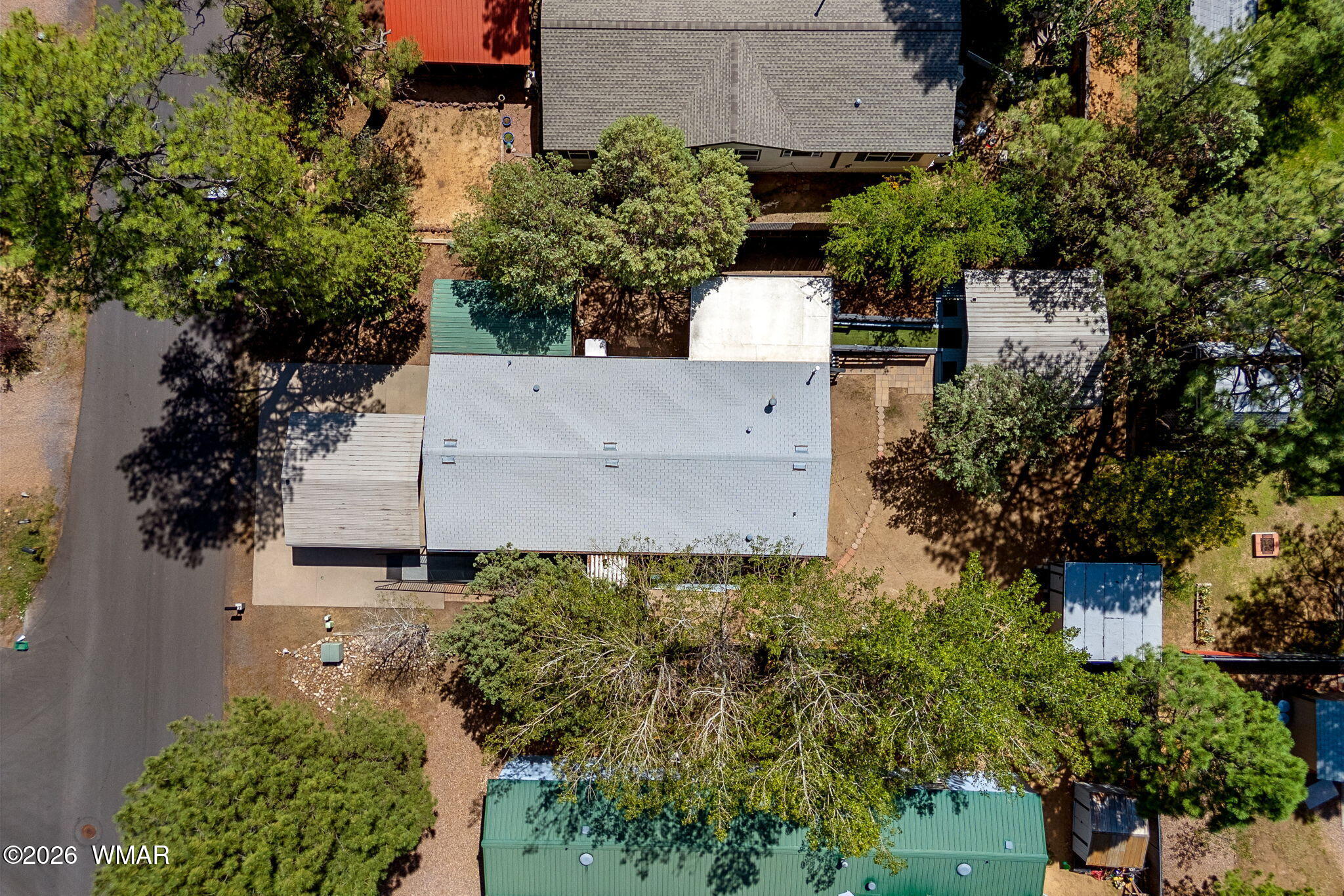 2937 W Whipple