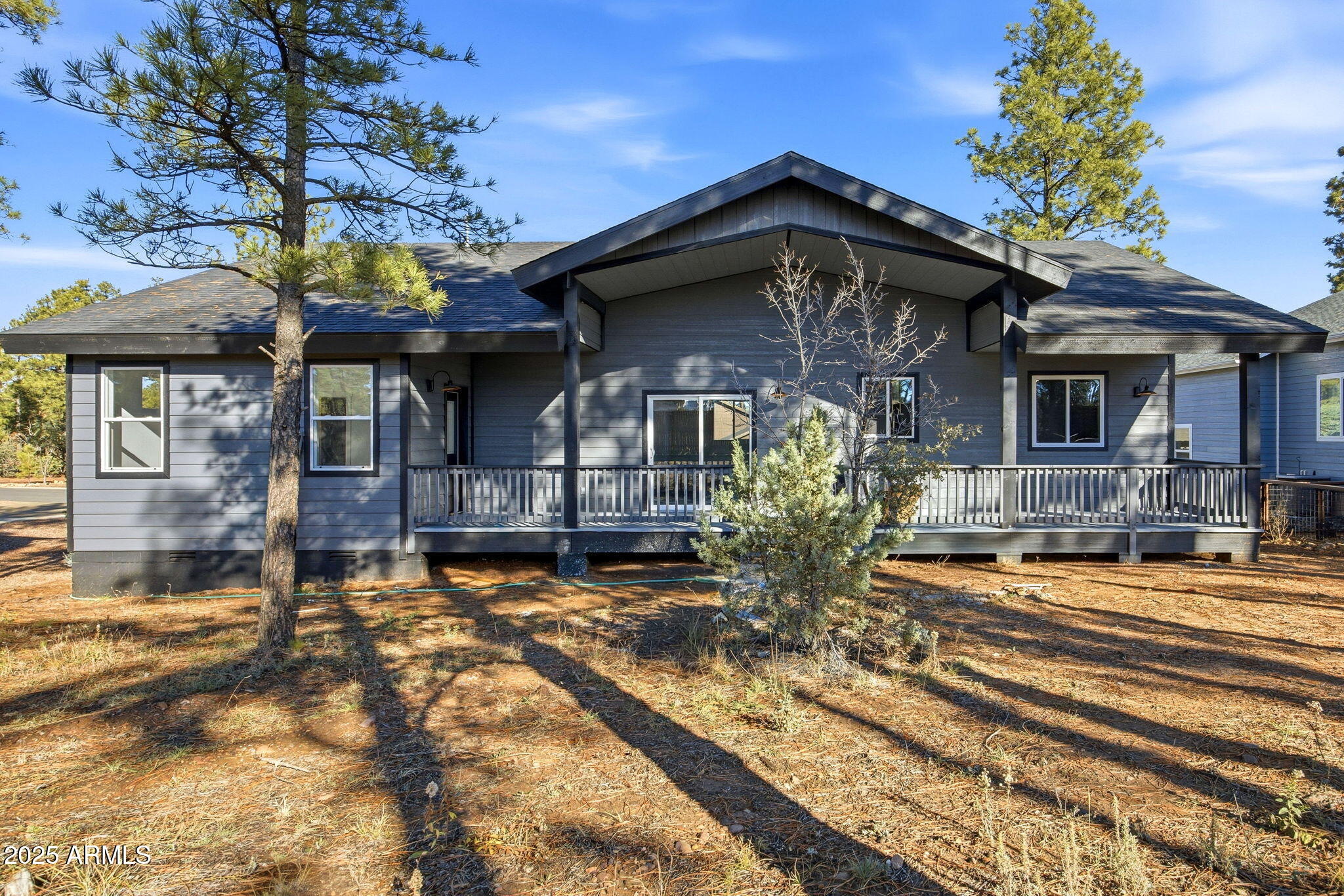180 W PINE HAVEN Circle