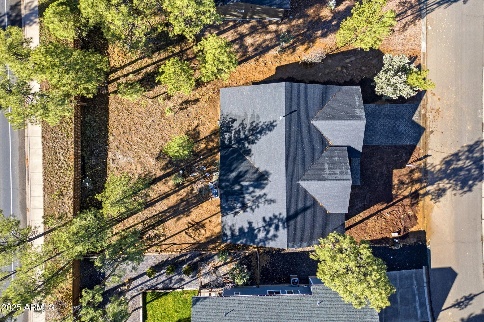 180 W PINE HAVEN Circle