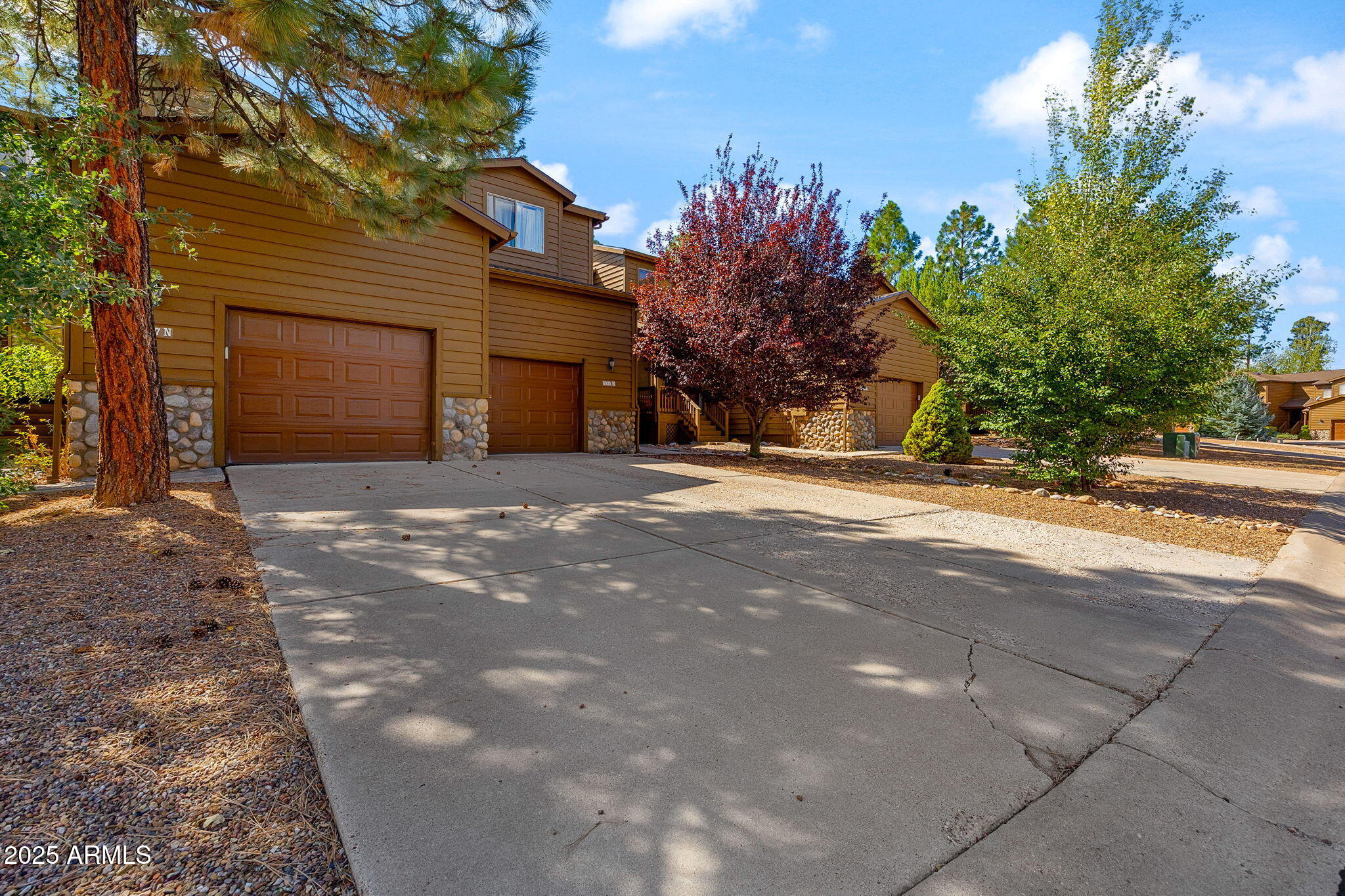 6935 N STARLIGHT RIDGE Parkway