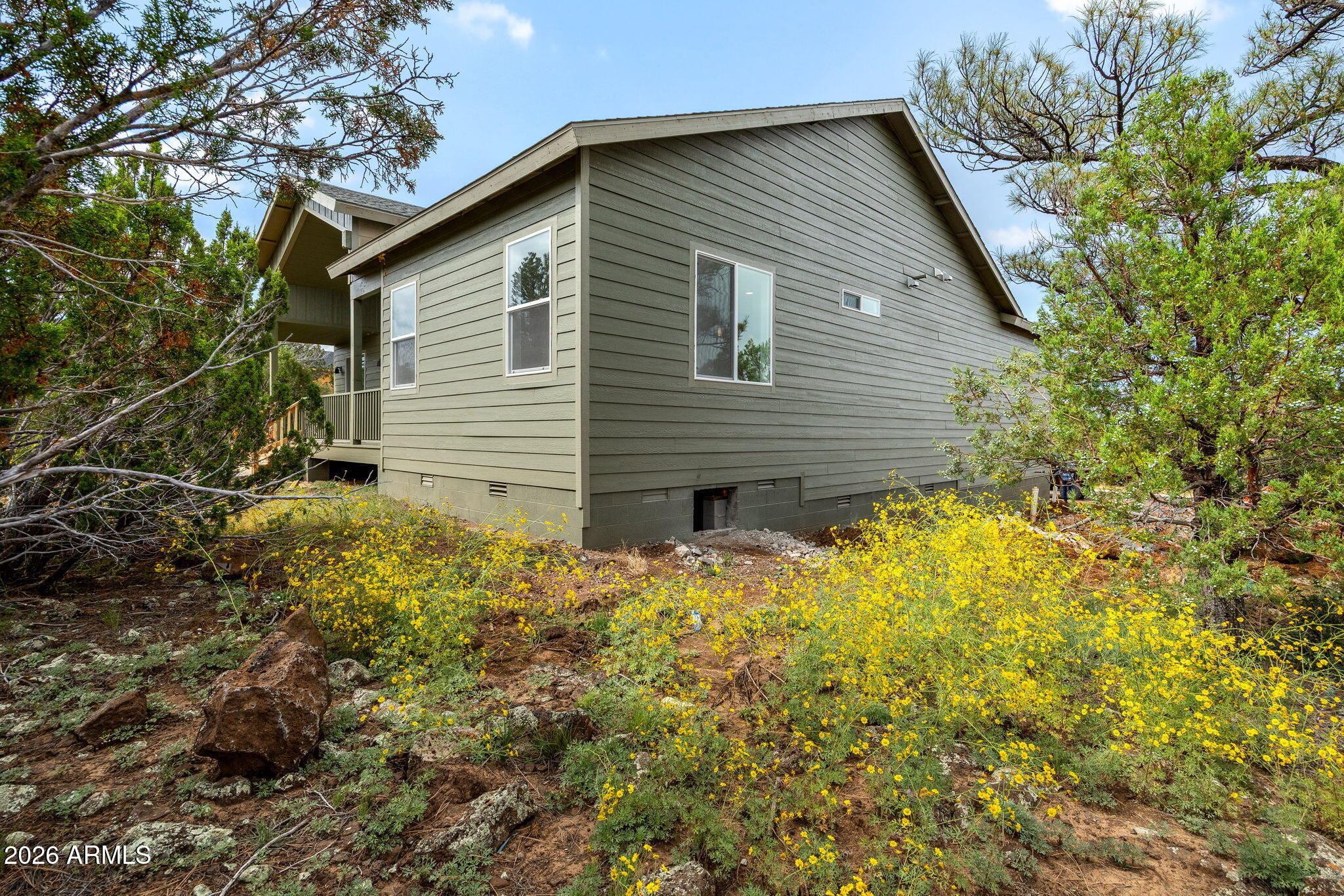 821 S RIDGELINE Drive
