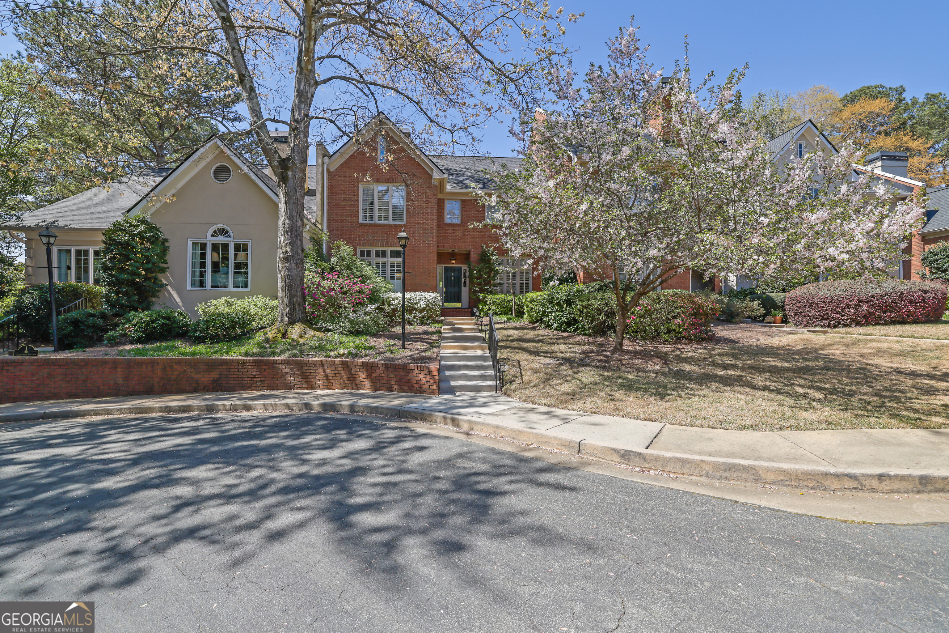 2 Paces West Terrace NW