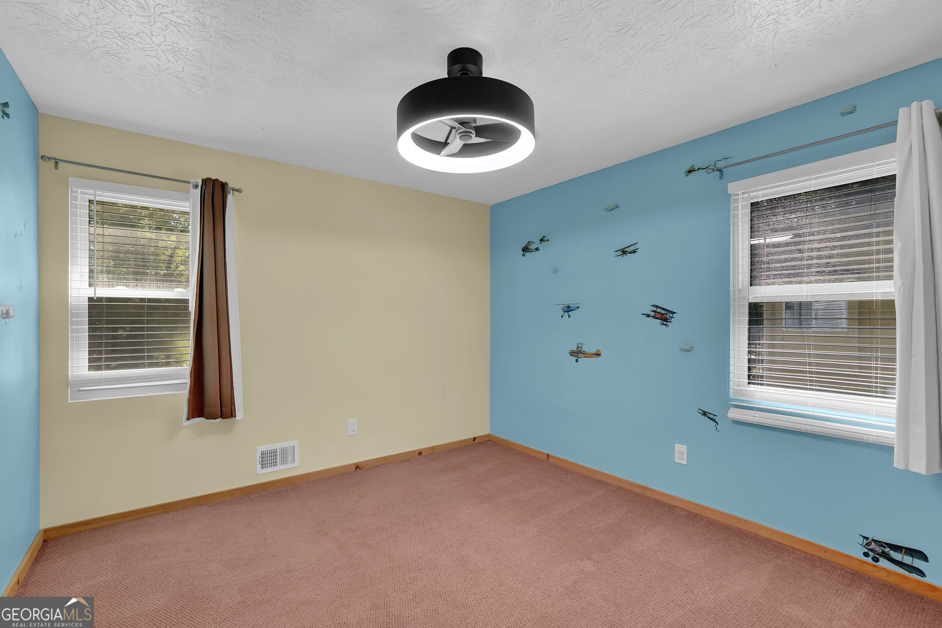 3956 Viewpoint Court